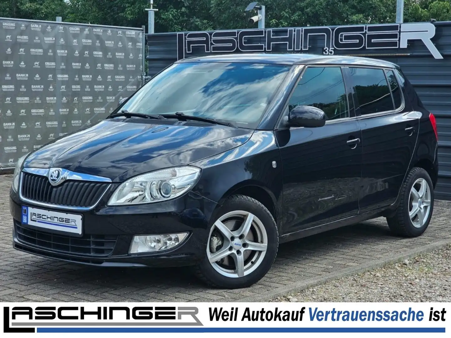 Skoda Fabia 1.2 DSG SHZ KLIMA PDC MP3 KLIMA TEMPOMAT Schwarz - 1