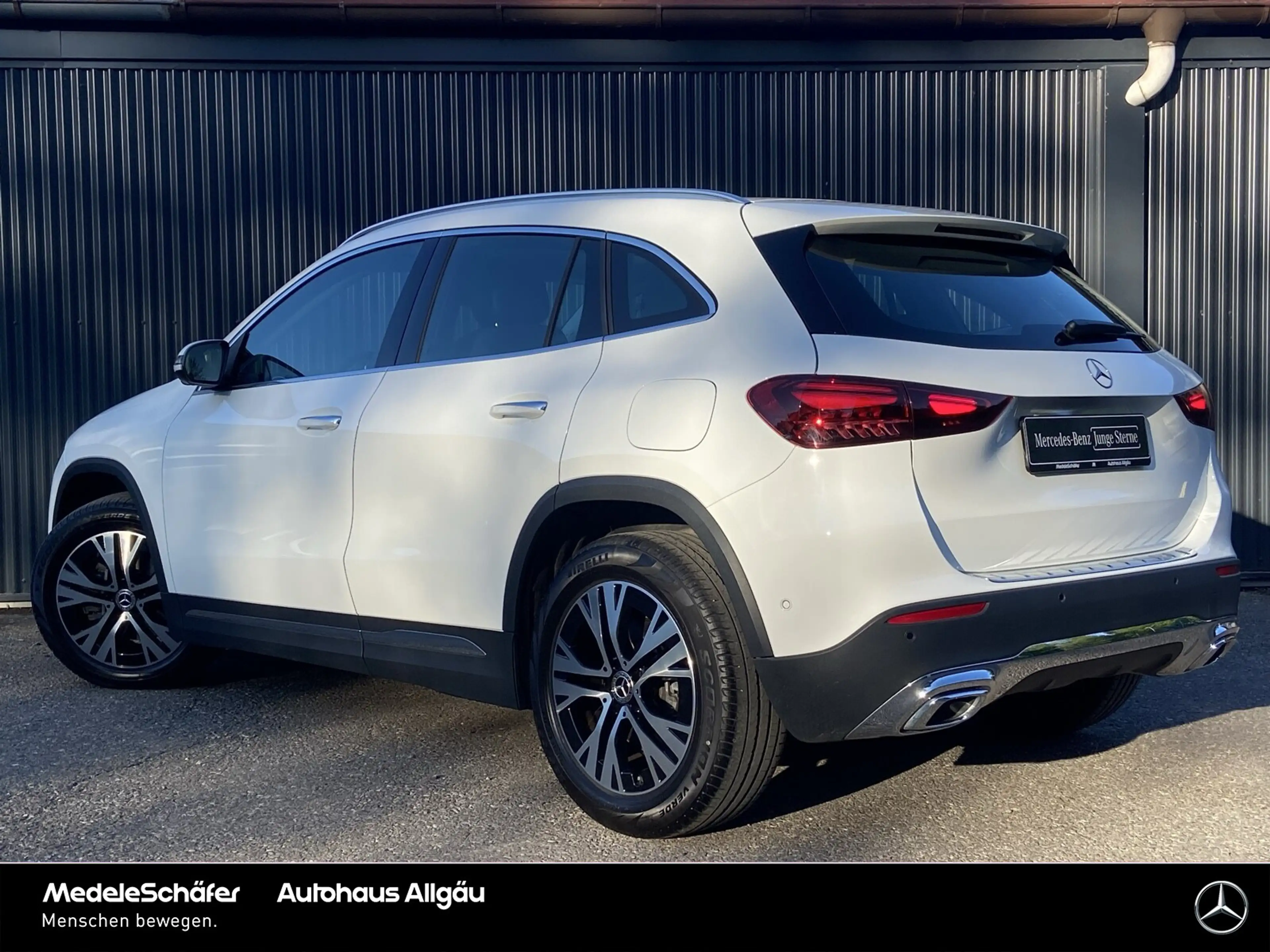 Mercedes-Benz GLA 220 GLA 220 d 4M Progressive Pano 360° Distronic LED — photo 7