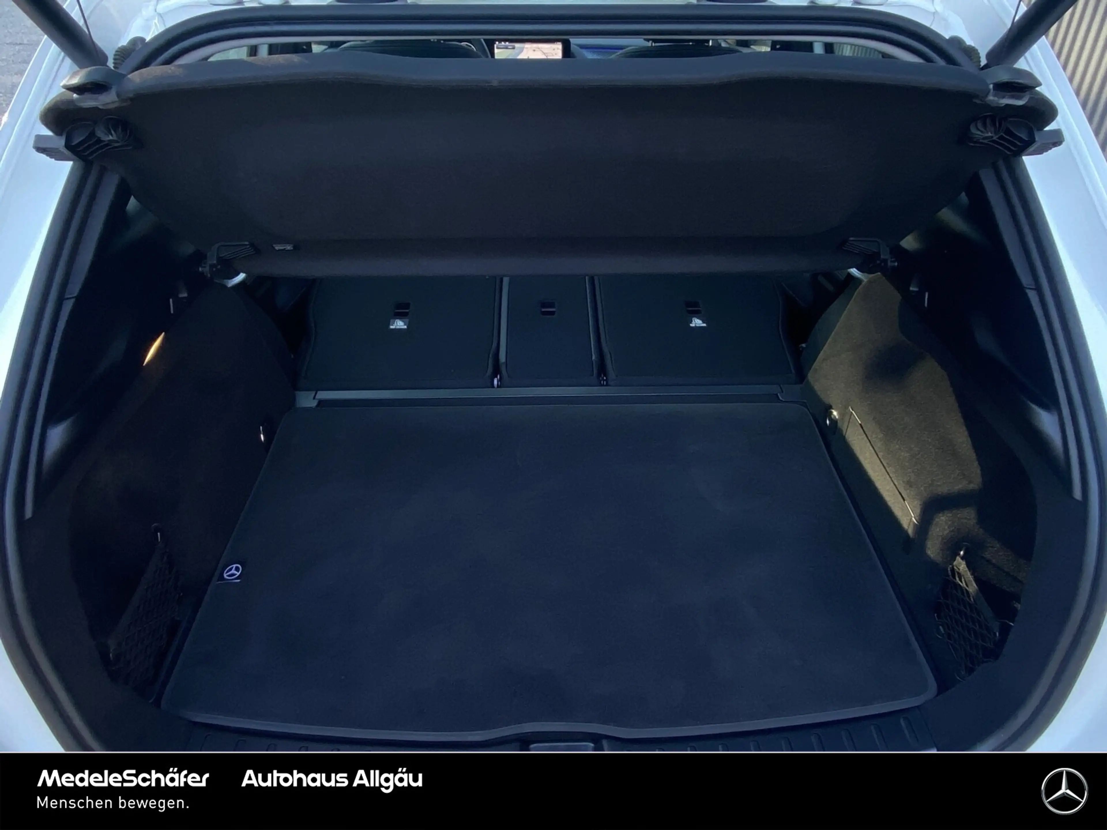 Mercedes-Benz GLA 220 GLA 220 d 4M Progressive Pano 360° Distronic LED — photo 10