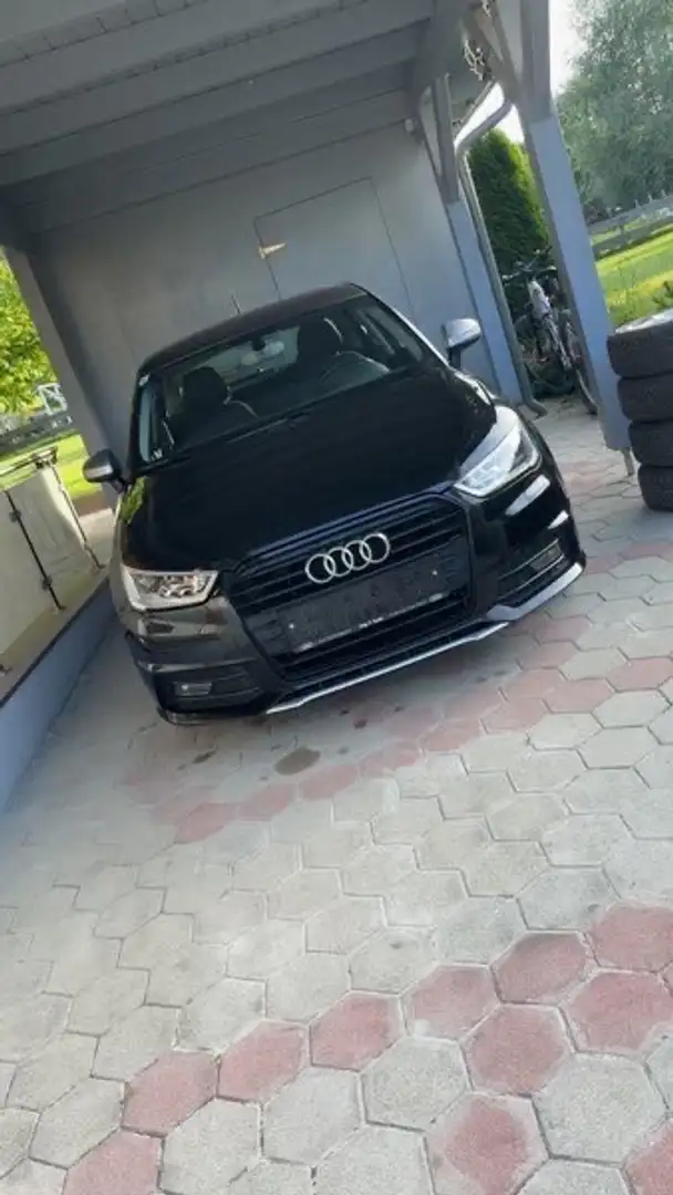 Audi A1 S Line Paket Außen Schwarz - 1