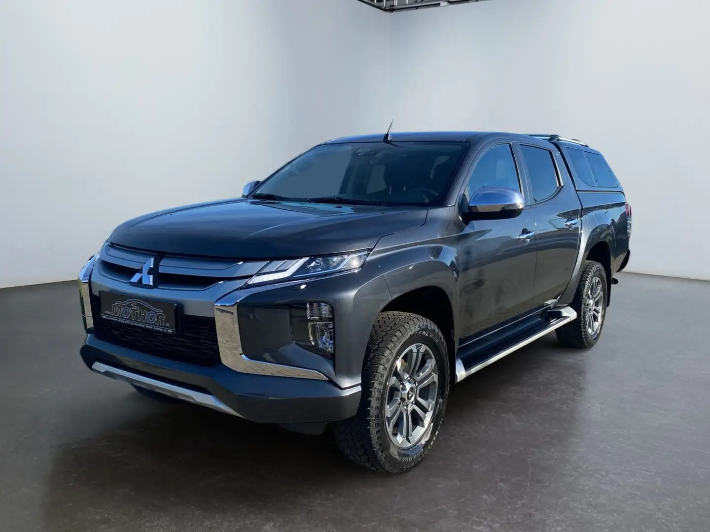 Mitsubishi L200 Spirit 2,2l DI-D Doppelkabine TEMP DAB SHZ Szürke - 2