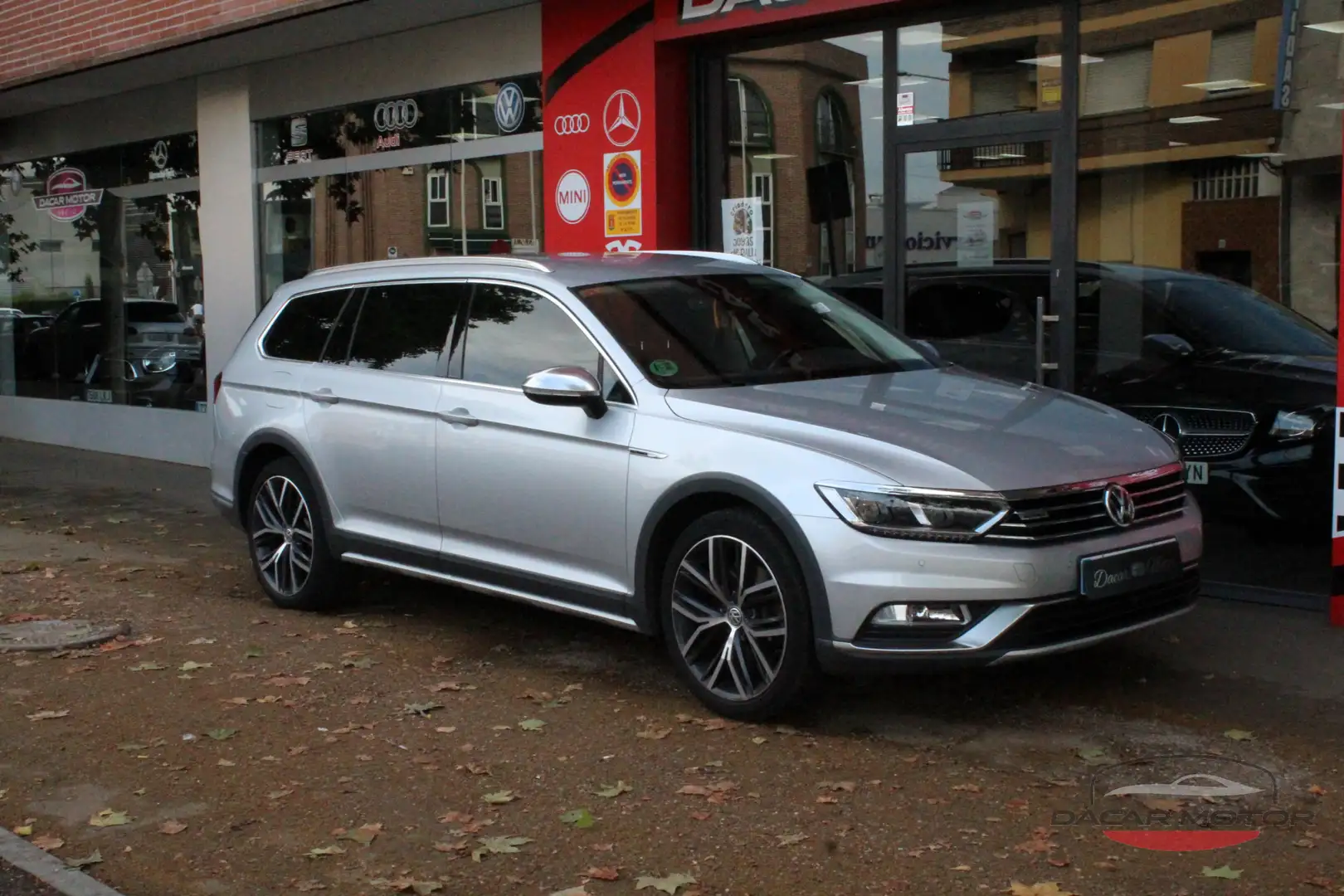 Volkswagen Passat Alltrack 2.0TDI BiT 4M DSG 176kW Gris - 1