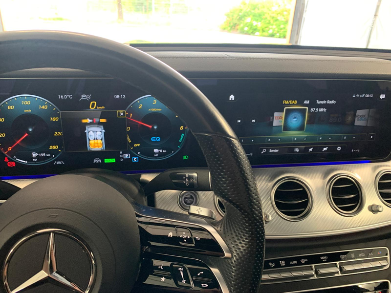 Mercedes-Benz E 300 E300 de AMG V-LEDER/DISTR/BURMESTER/AHK/NIGHT/KAM — photo 15