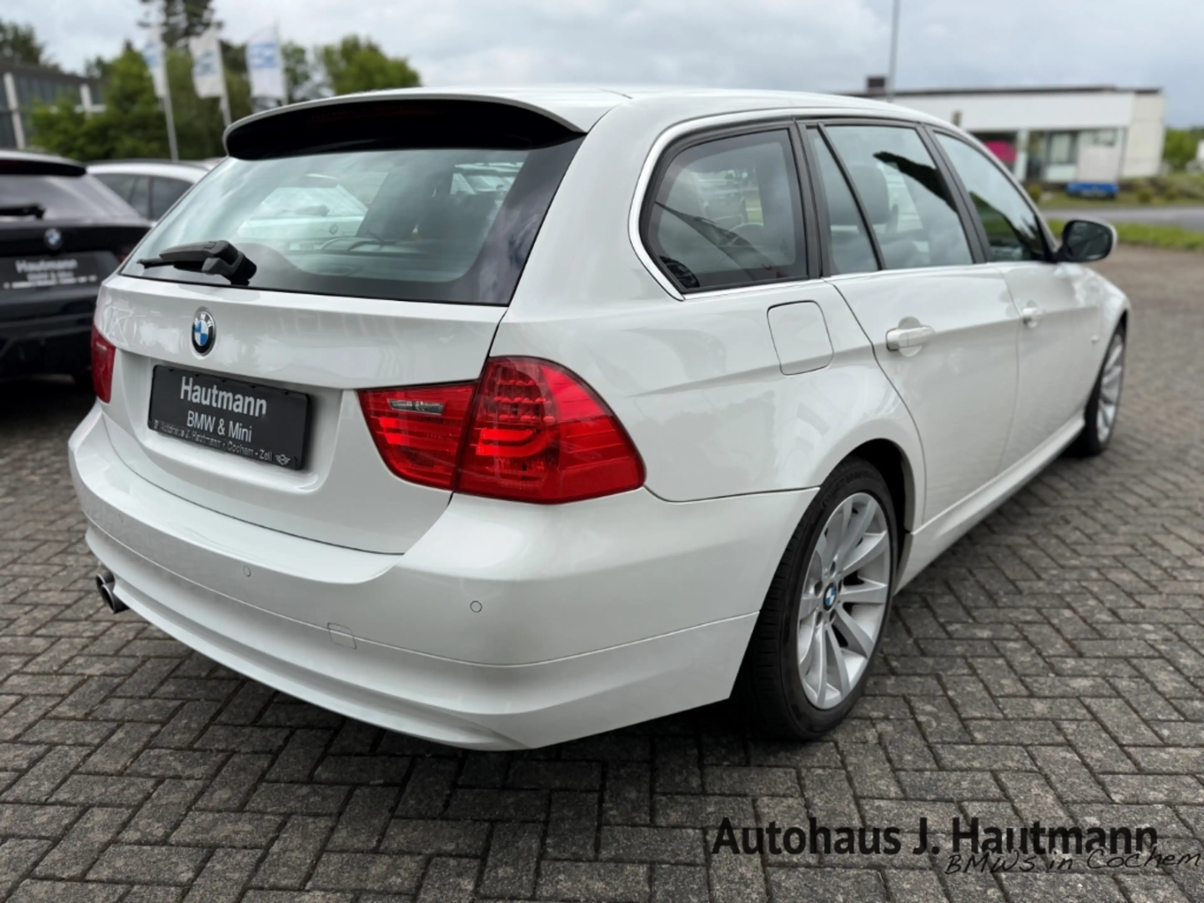 BMW 325 i Touring *1.HAND*adapt.XENON*TEMPO*COMFORT* — photo 7