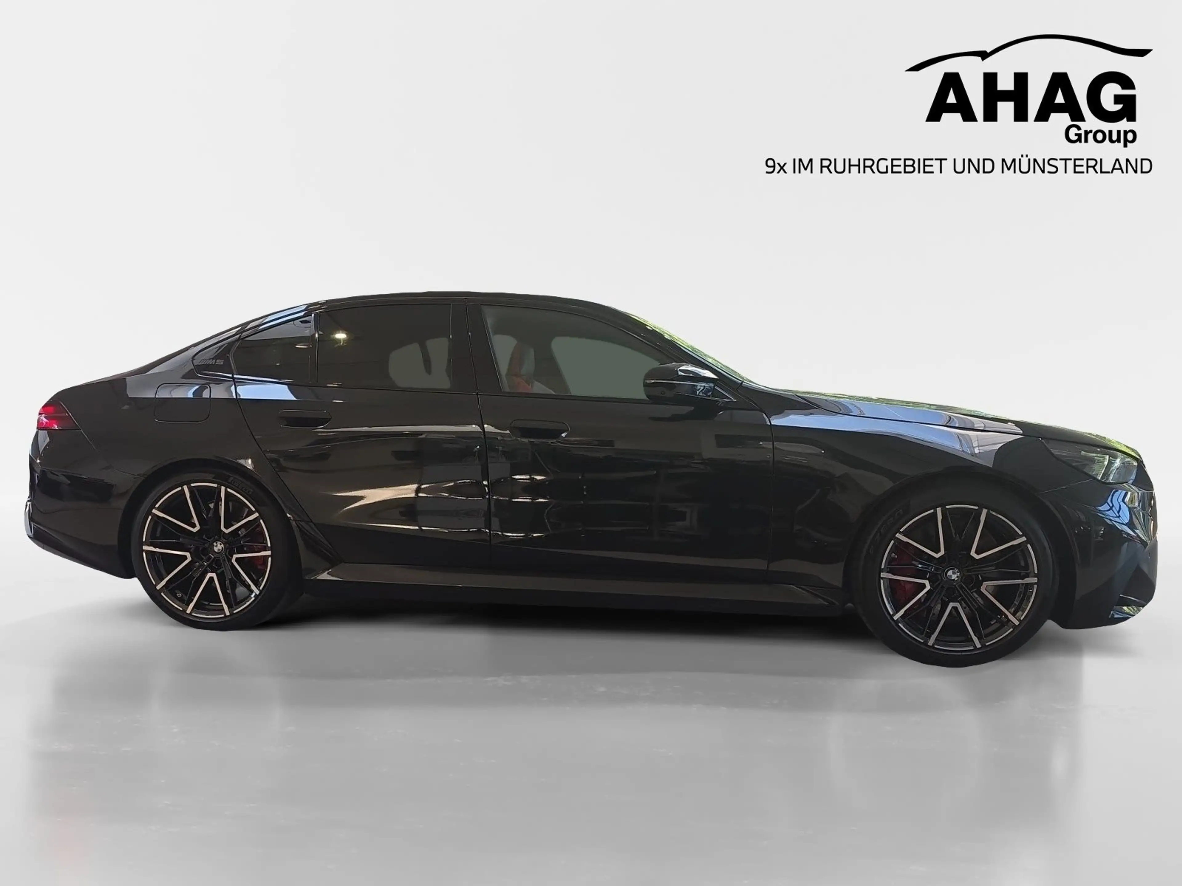 BMW M5 Limousine — photo 3