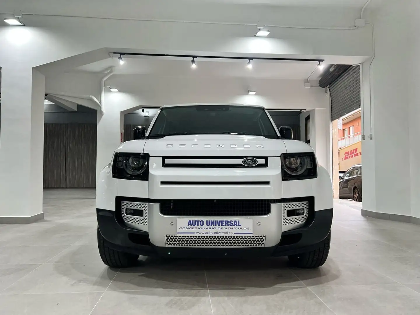 Land Rover Defender 3.0 D200 XDynamic S 110 Auto 4WD MHEV Weiß - 2