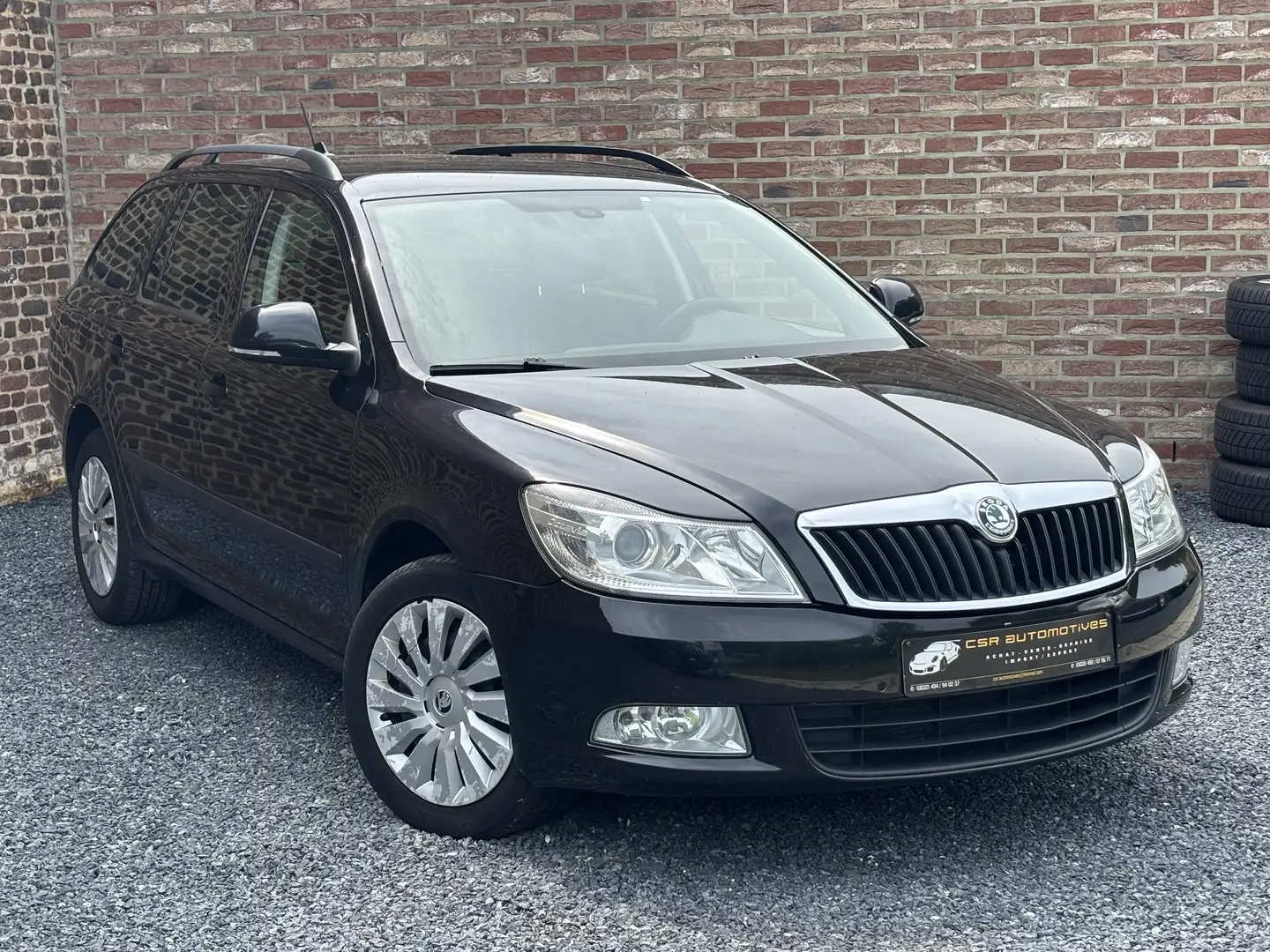Skoda Octavia SW 1.6 CR TDi Ambition DSG Noir - 2