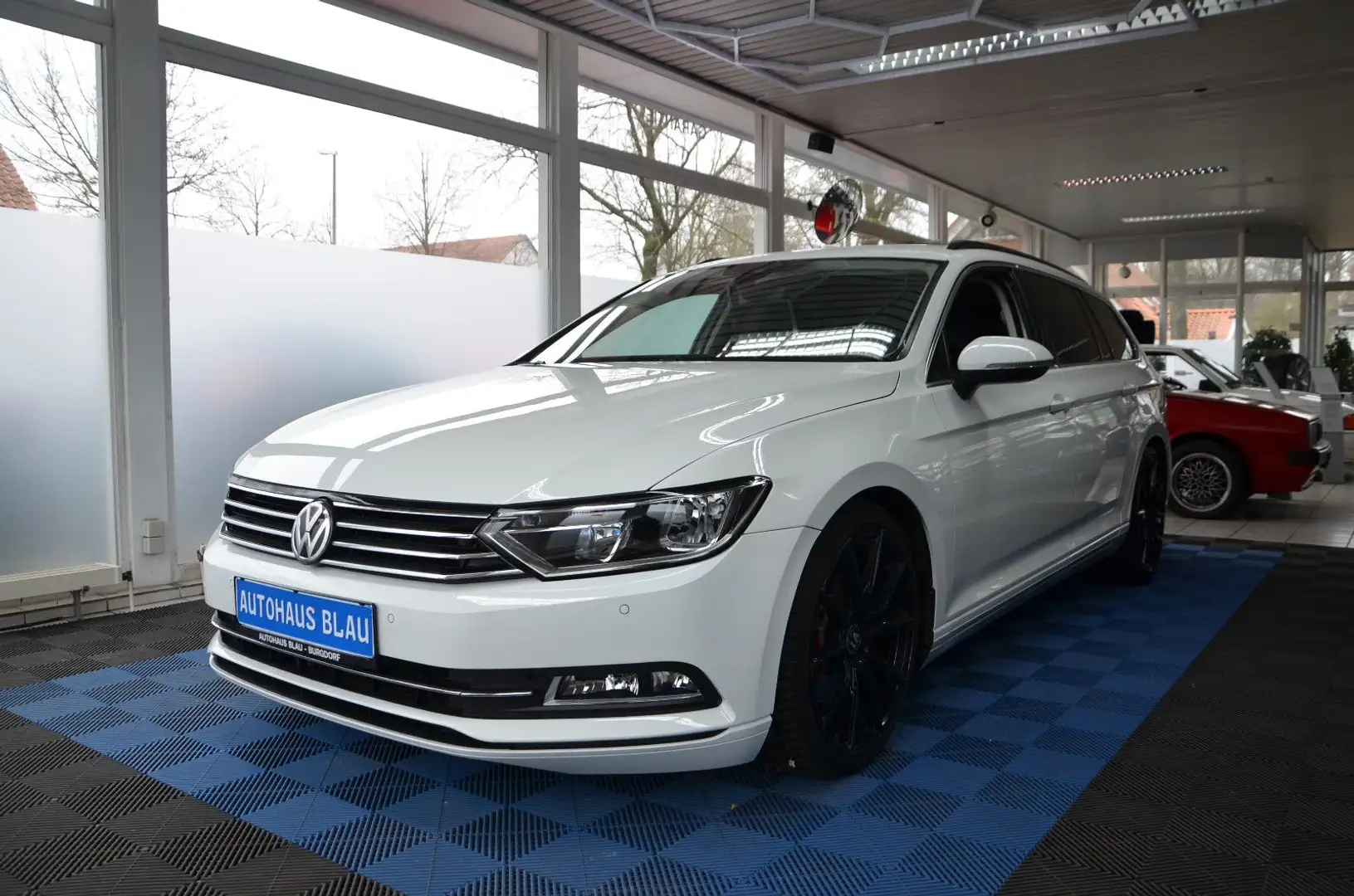 Volkswagen Passat Variant 2.0 TDI *DSG*NAVI*19"LM*KAMERA Weiß - 1