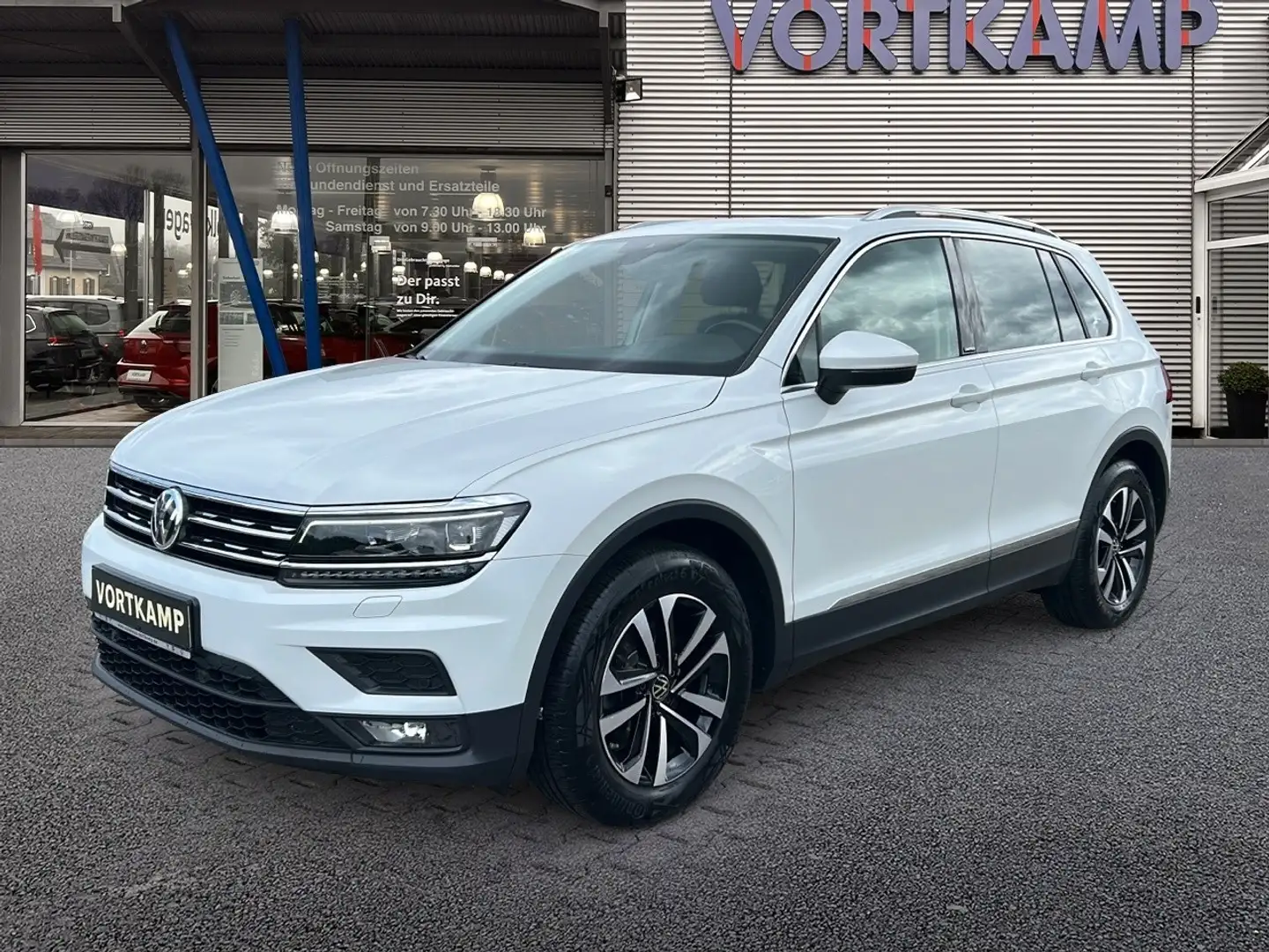 Volkswagen Tiguan Comfortline 1,5TSI Pano/AHK/HeadUp/ACC Weiß - 2