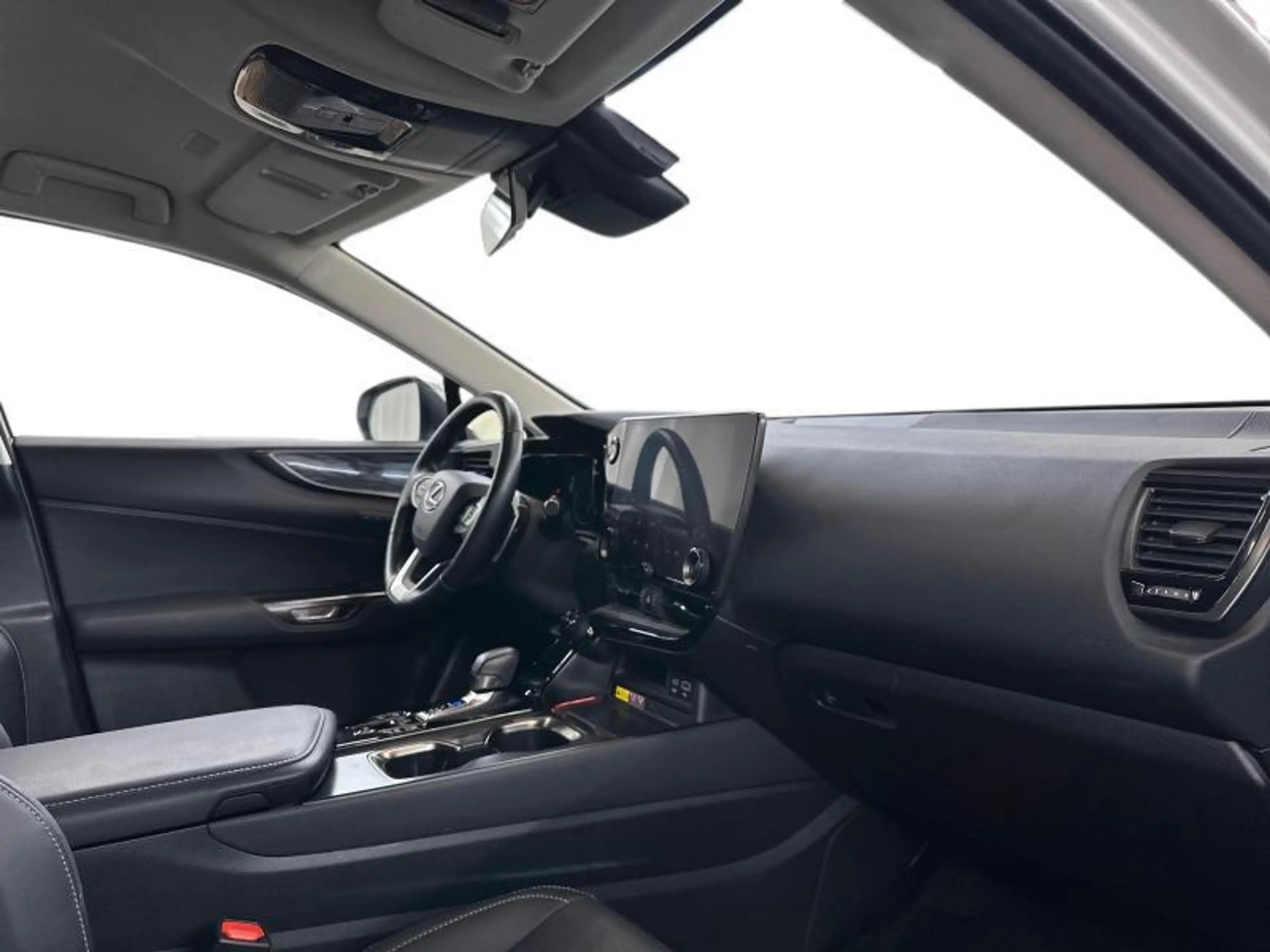Lexus NX 450h+ Executive Line PHEV — photo 6