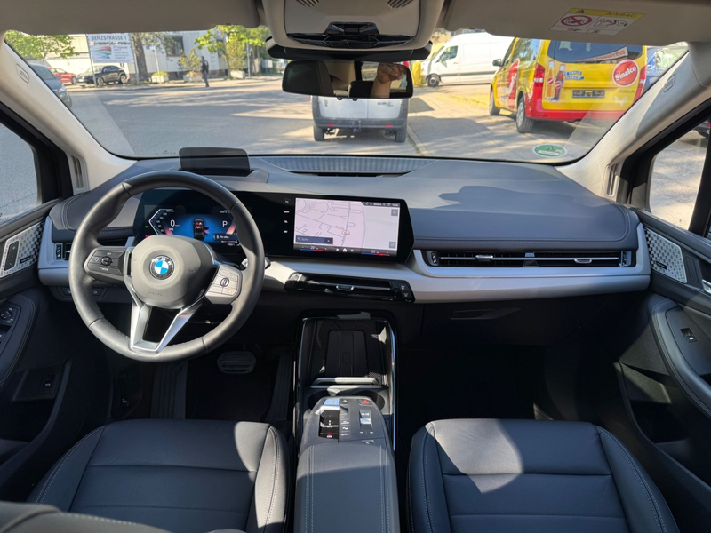 BMW 218 d AT Con.Prof./LEDER/Driv-Ass/LED/Key/Kam/H&K — photo 2