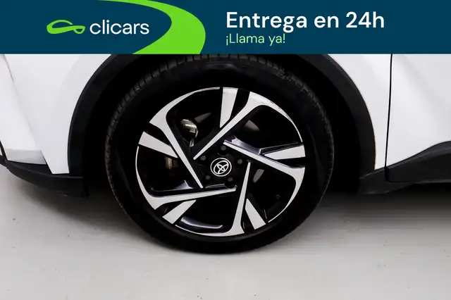 Toyota C-HR view 11