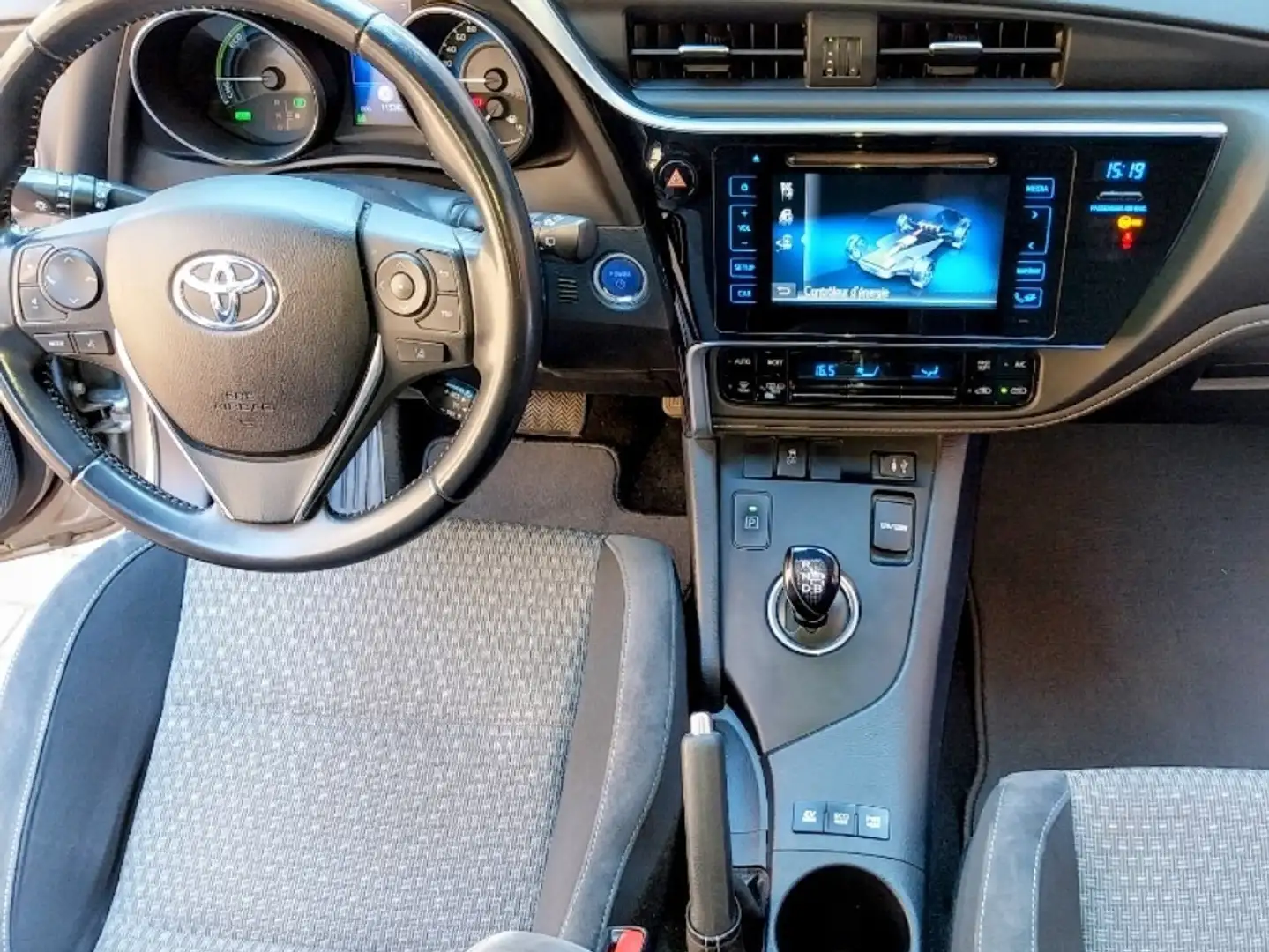 Toyota Auris Touring Sports Hybride 136ch Lounge - 2