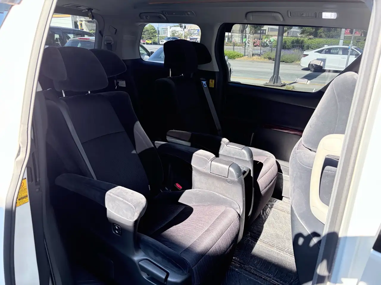 Toyota Sienna photo Toyota Sienna