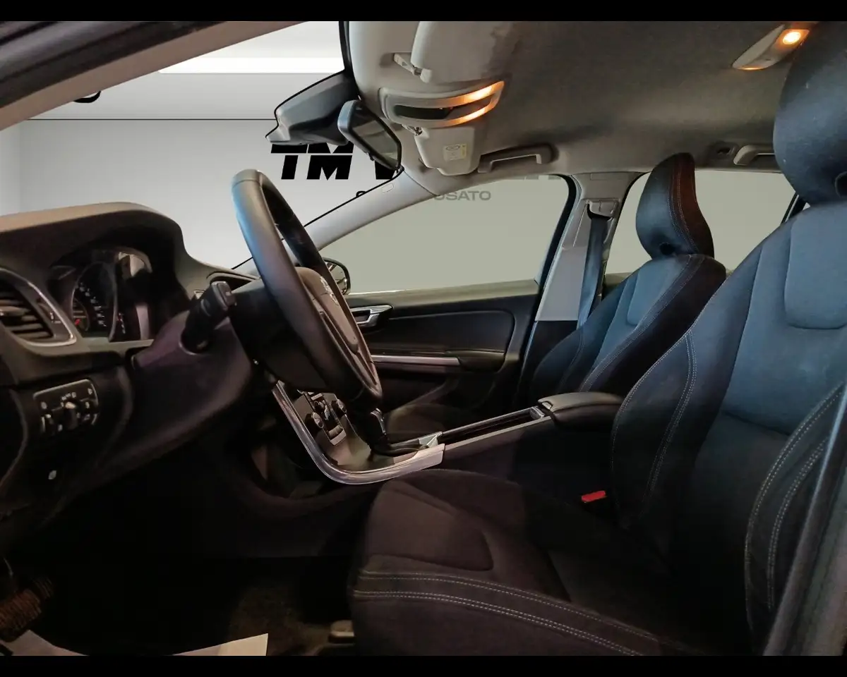 2016 Volvo V60 D2 Geartronic Business 120CV 2016, photograph 10