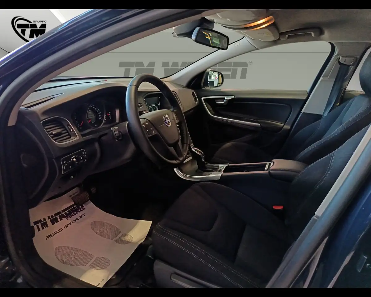 2016 Volvo V60 D2 Geartronic Business 120CV 2016, photograph 9