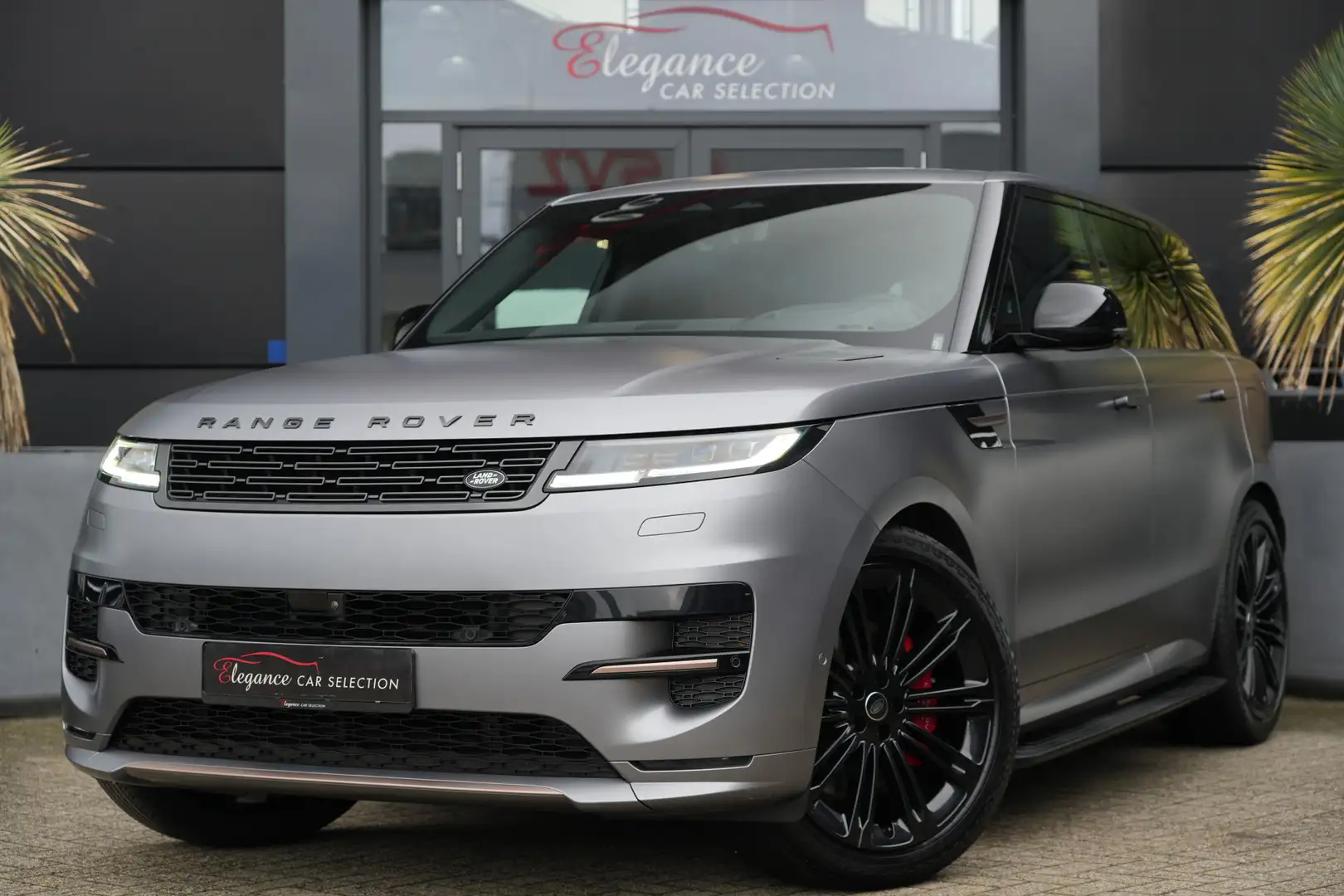 Land Rover Range Rover Sport 3.0 P440e Dynamic SE 441pk Panoramadak/Meridian/HU Grau - 1