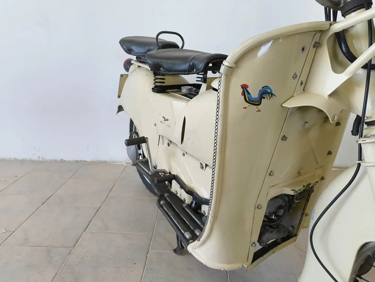 Moto Guzzi Galletto 175 Béžová - 2