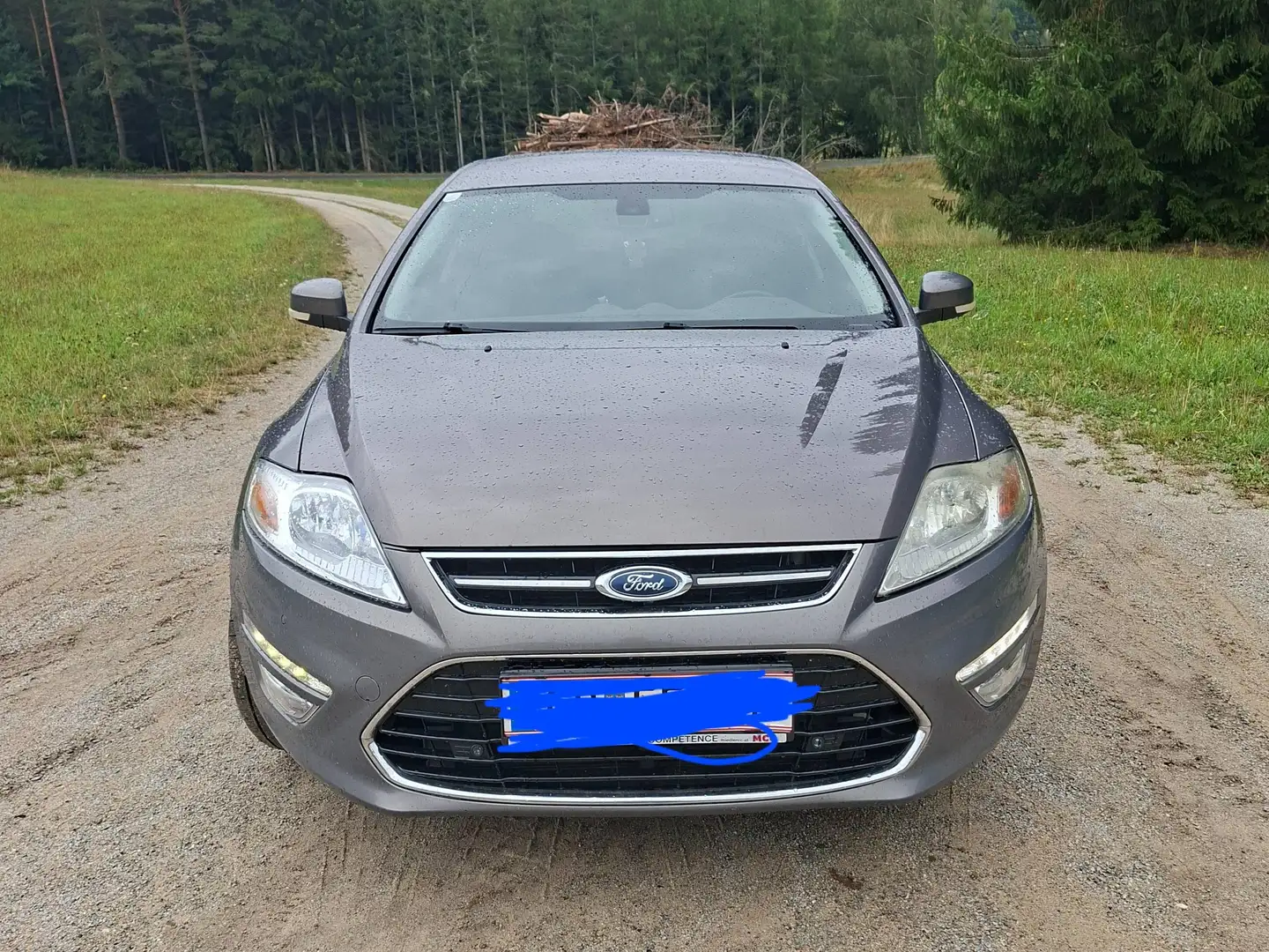 Ford Mondeo Mondeo Traveller Titanium 2,0 TDCi DPF Titanium Grau - 2