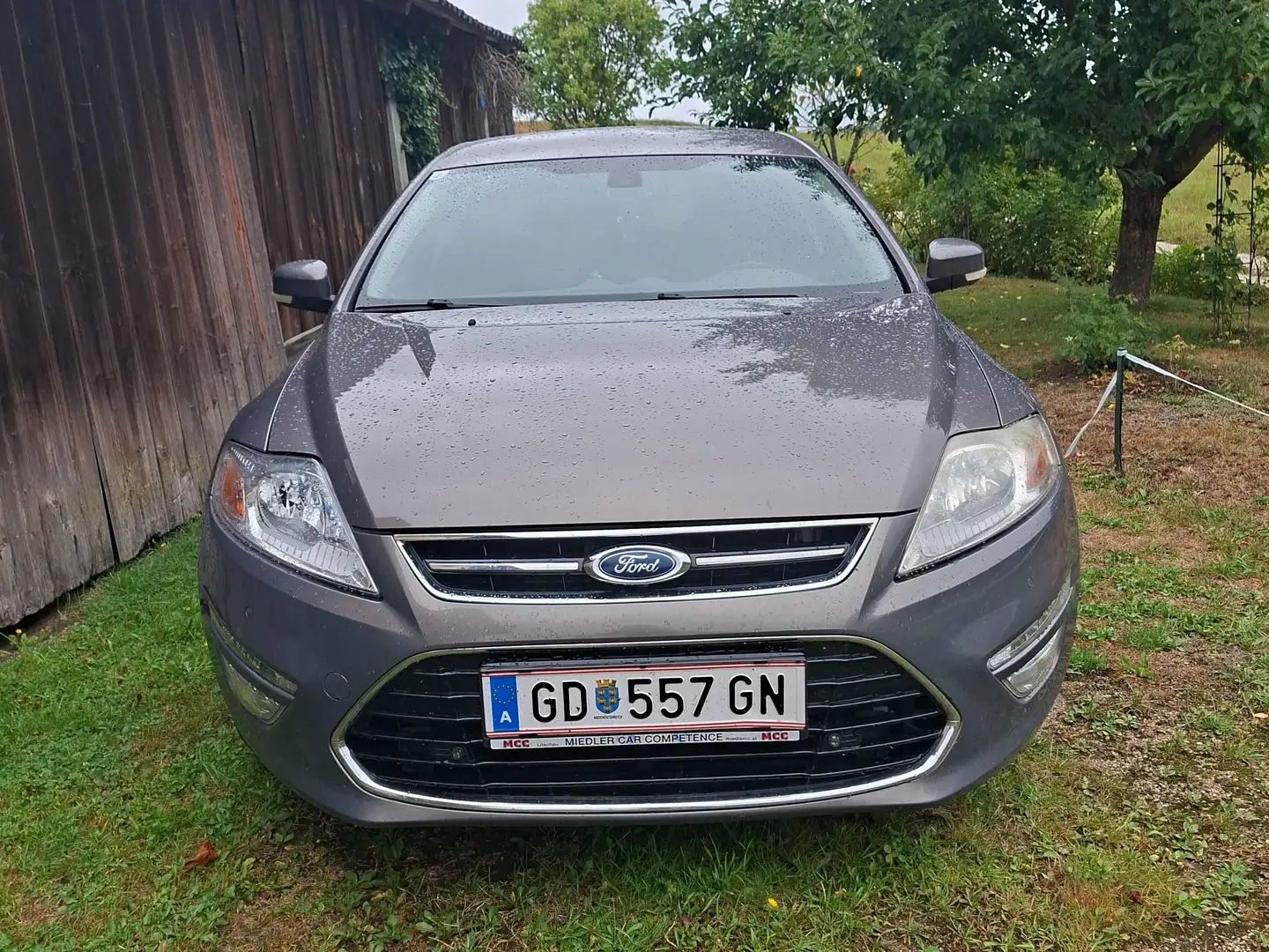 Ford Mondeo Mondeo Traveller Titanium 2,0 TDCi DPF Titanium Grau - 1