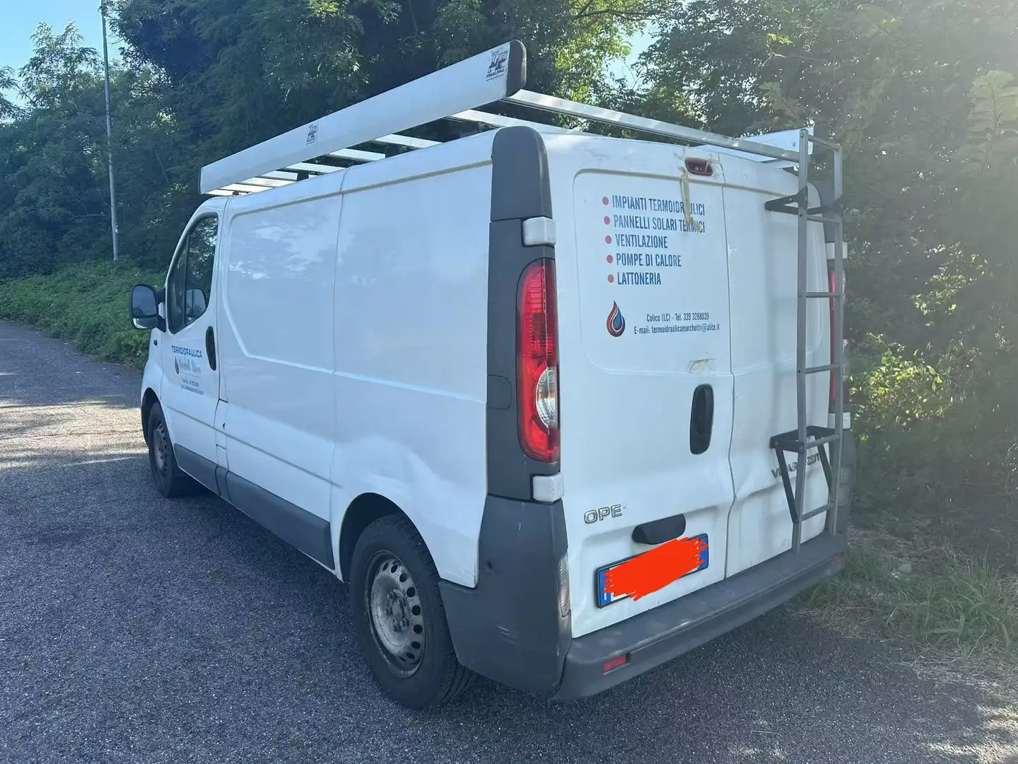 Opel Vivaro furgone - 2