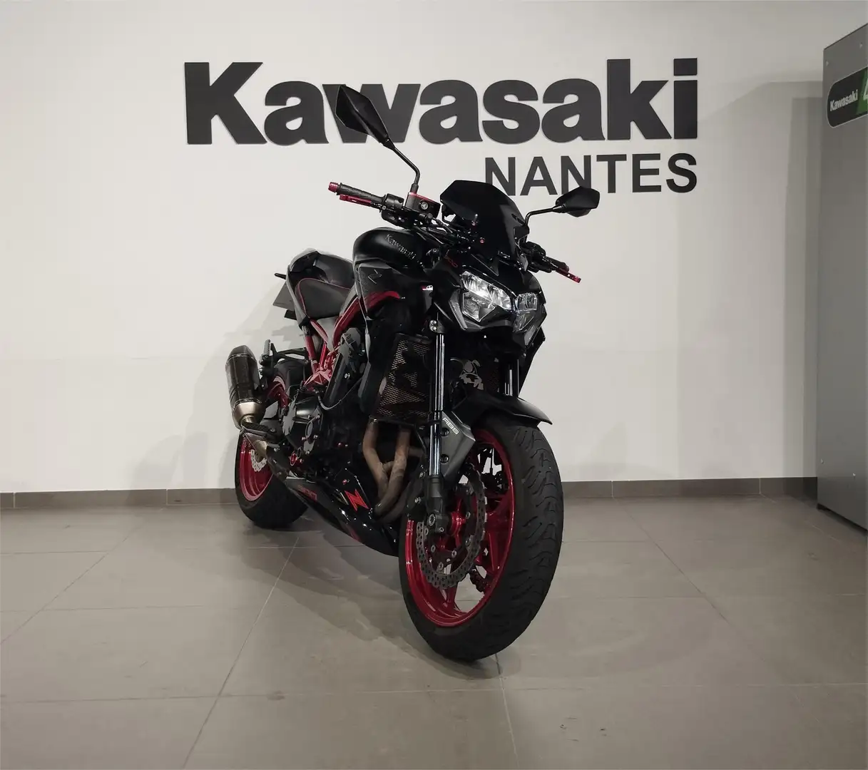 Kawasaki Z 900 Noir - 1