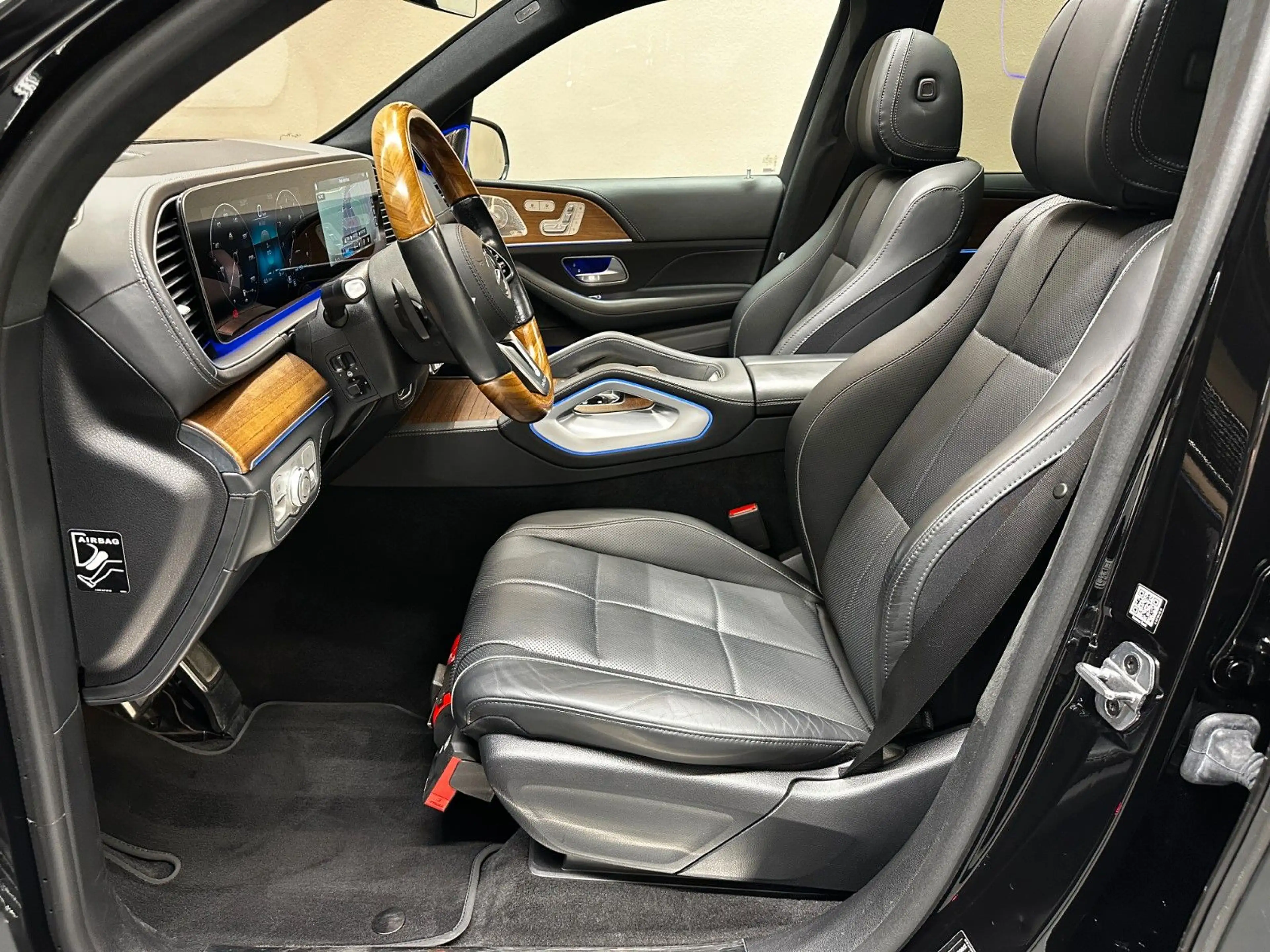 Mercedes-Benz GLS 600 GLS600 Maybach 4M*1.HAND*CHAUFFEURSTELLUNG*PANO* — photo 12