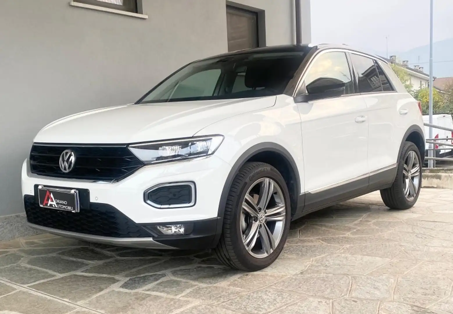 Volkswagen T-Roc 1.0 tsi Advanced Bianco - 1