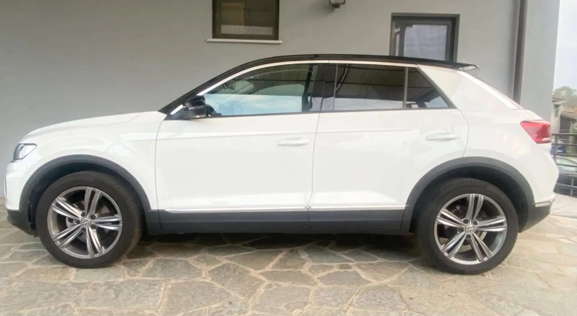 Volkswagen T-Roc 1.0 tsi Advanced Bianco - 2