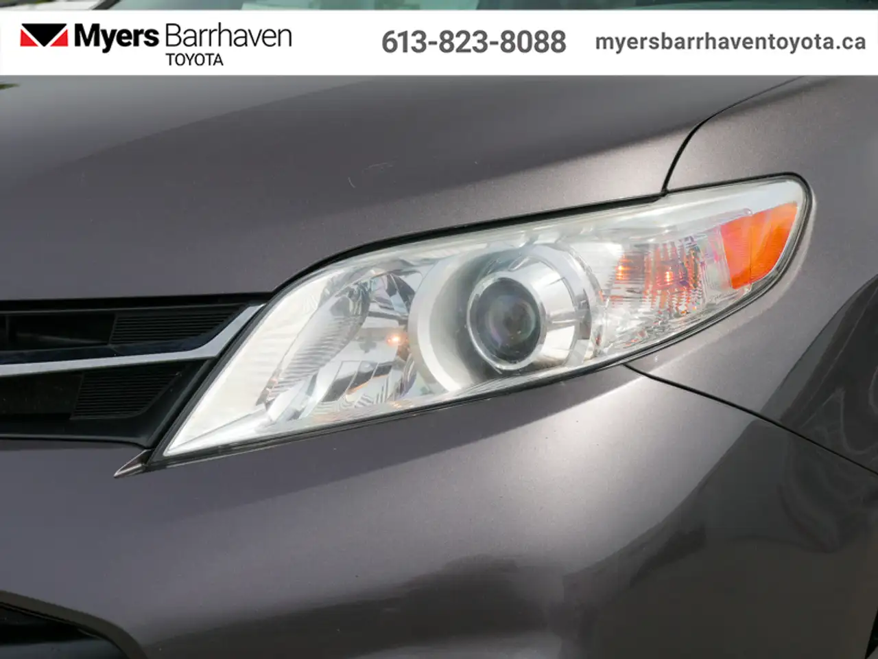 Toyota Sienna снимка Toyota Sienna
