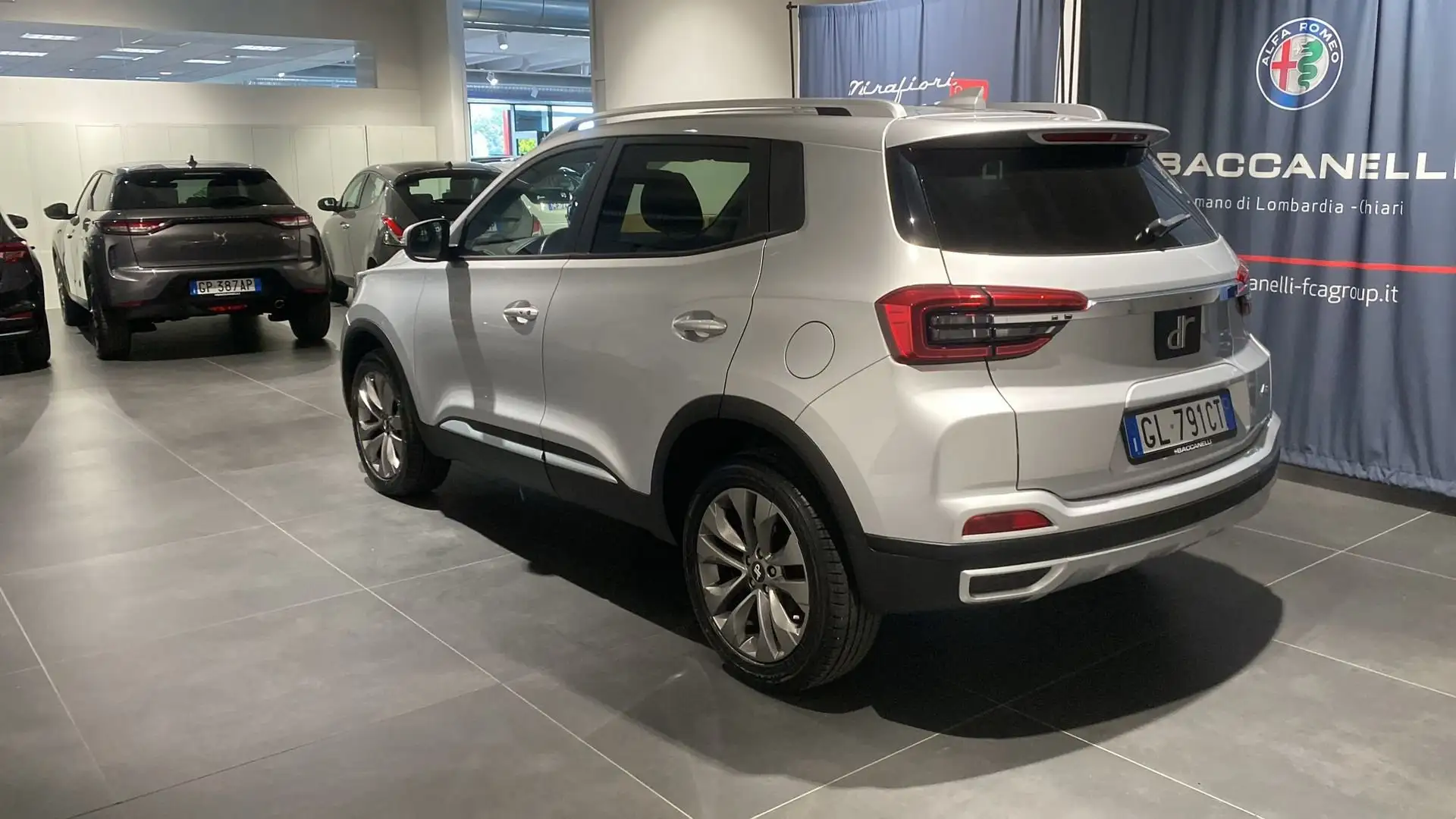 DR Automobiles DR4.0 1.5 Bi-Fuel GPL Silber - 2
