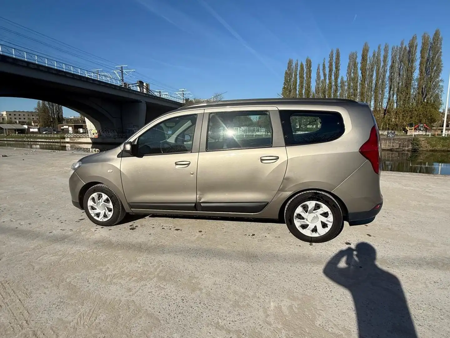 Dacia Lodgy Lodgy 1.2 TCe Embleme 7pl. Beige - 2