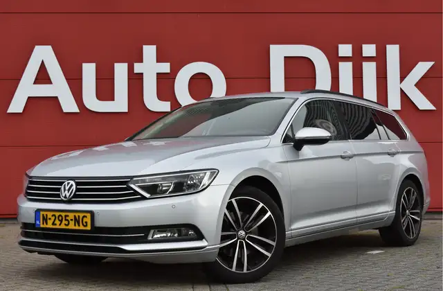 Volkswagen Passat Variant 1.4 TSI ACT Comfortline DSG | Camera | Navi | Clim