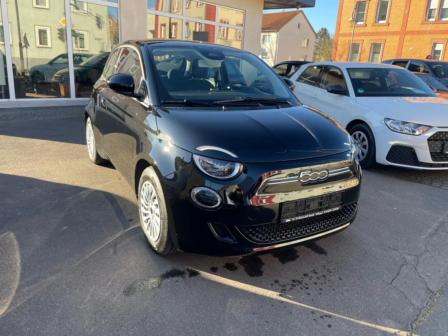 Fiat 500e 500e Action Elektro Automatik Schwarz - 1
