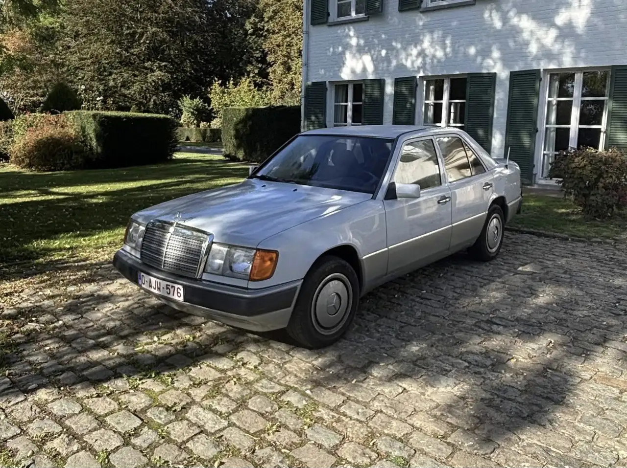 Mercedes-Benz E 200