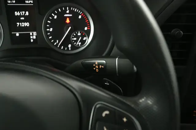 Mercedes-Benz Vito view 18