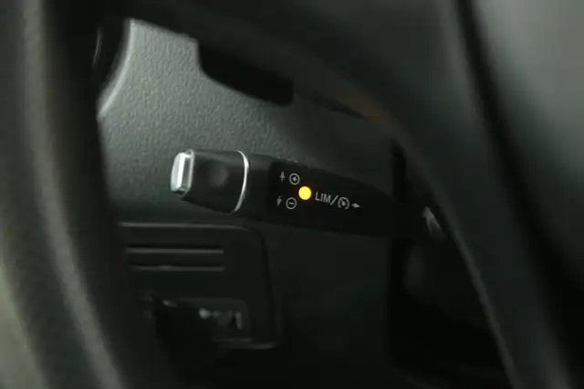 Mercedes-Benz Vito view 19
