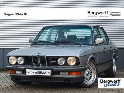 BMW M5 5-serie E28 - Voll Restauratie