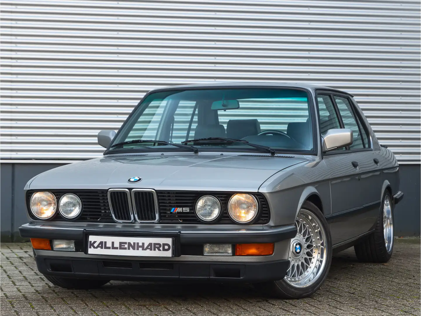 BMW M5 5-serie E28 - Voll Restauratie Grijs - 1