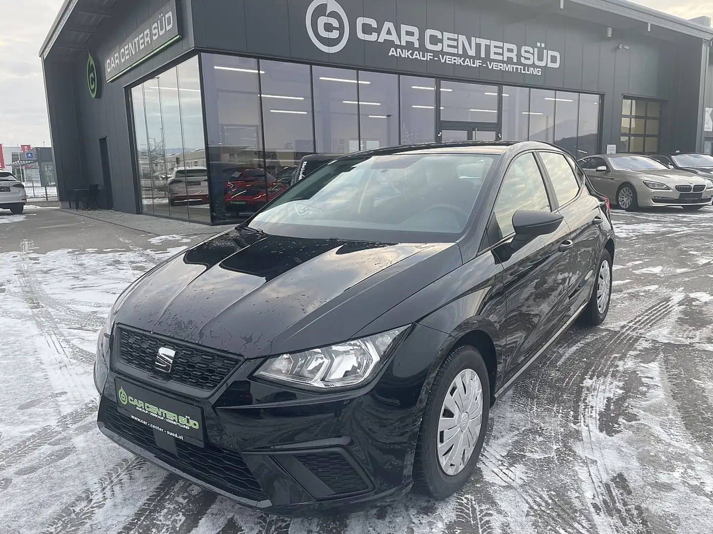 SEAT Ibiza 1,0 Reference Schwarz - 1