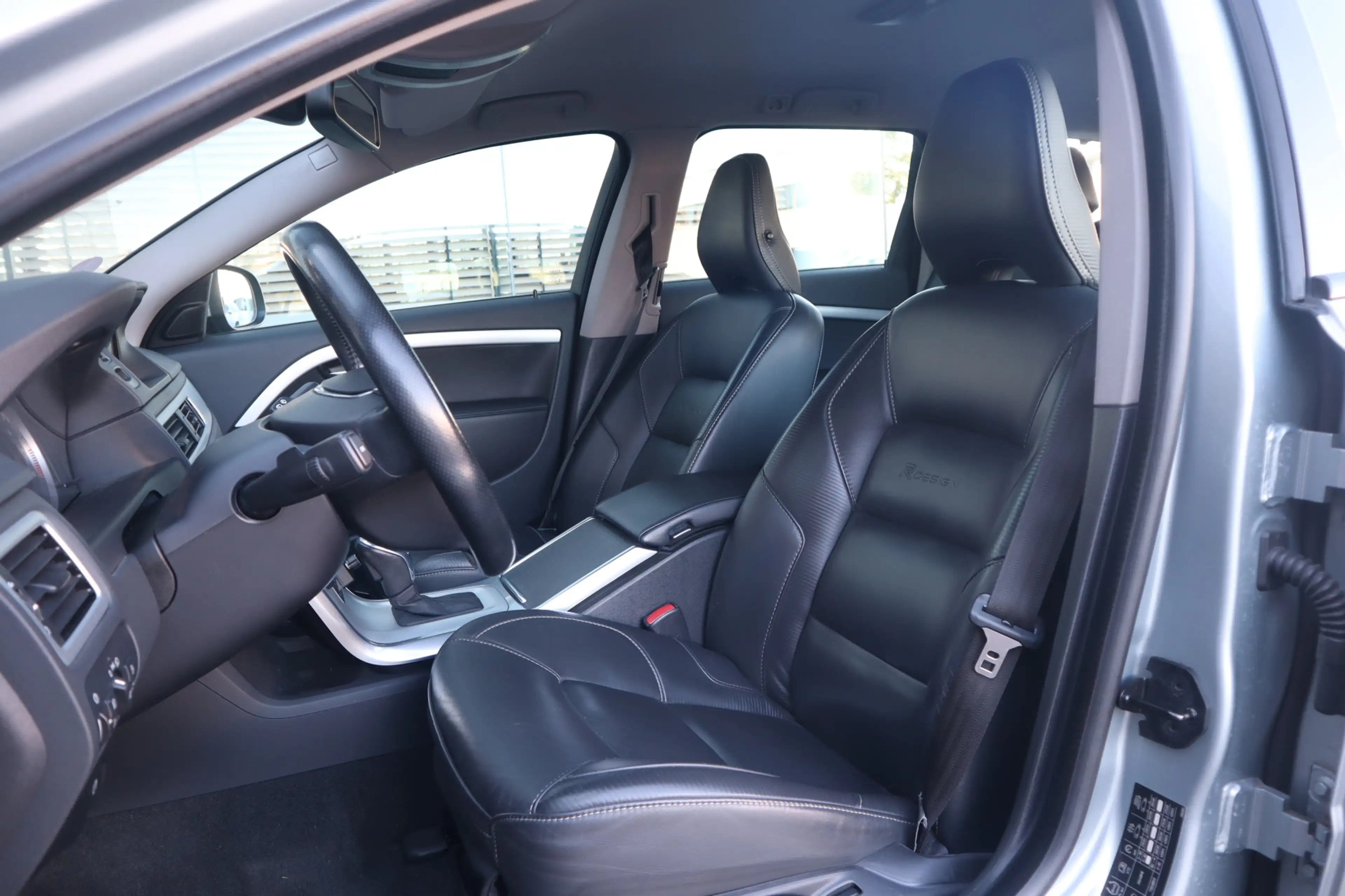 Volvo V70 1.6 T4 R-Edition | CarPlay | Stoelverwarming | Lee — photo 8
