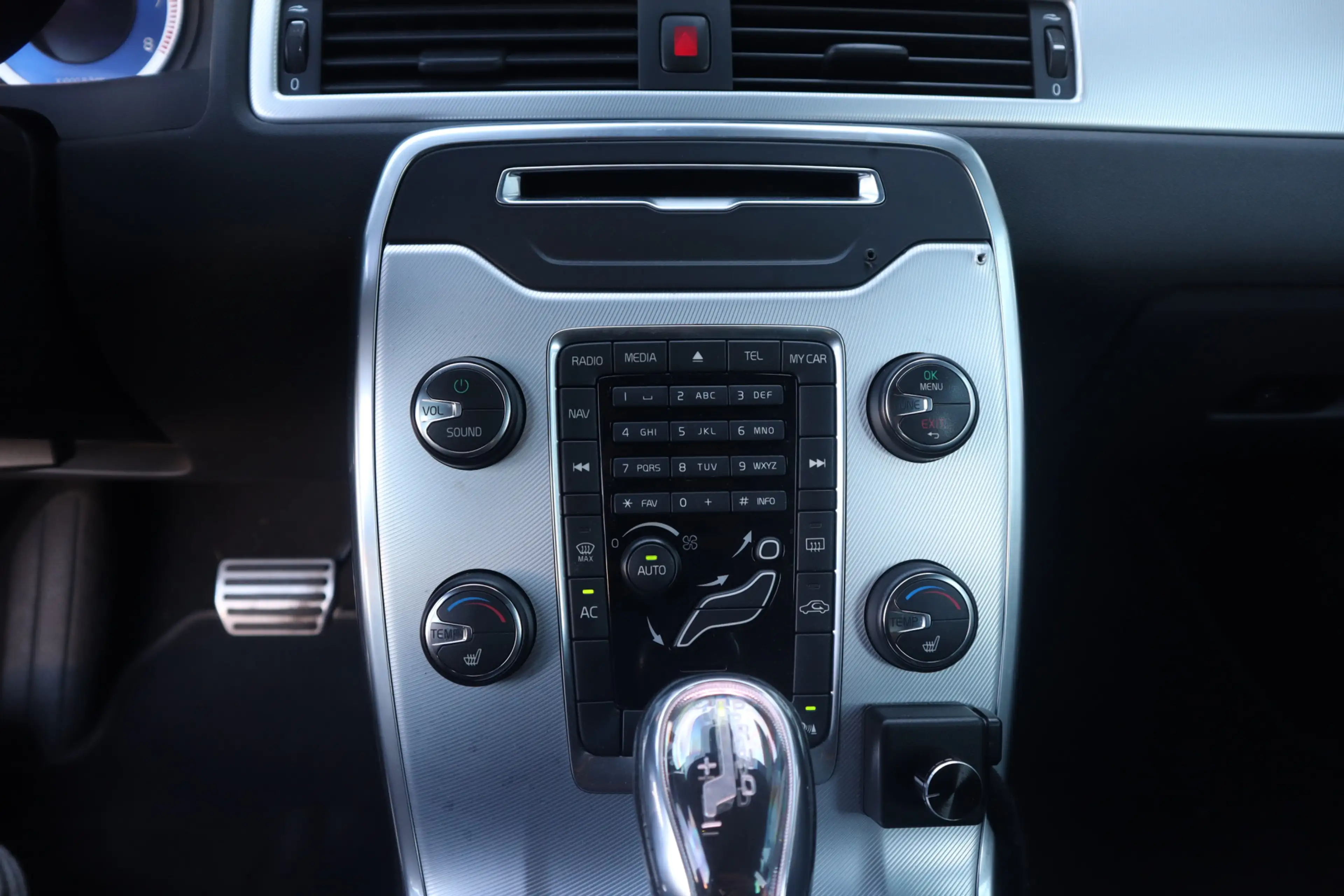 Volvo V70 1.6 T4 R-Edition | CarPlay | Stoelverwarming | Lee — photo 19