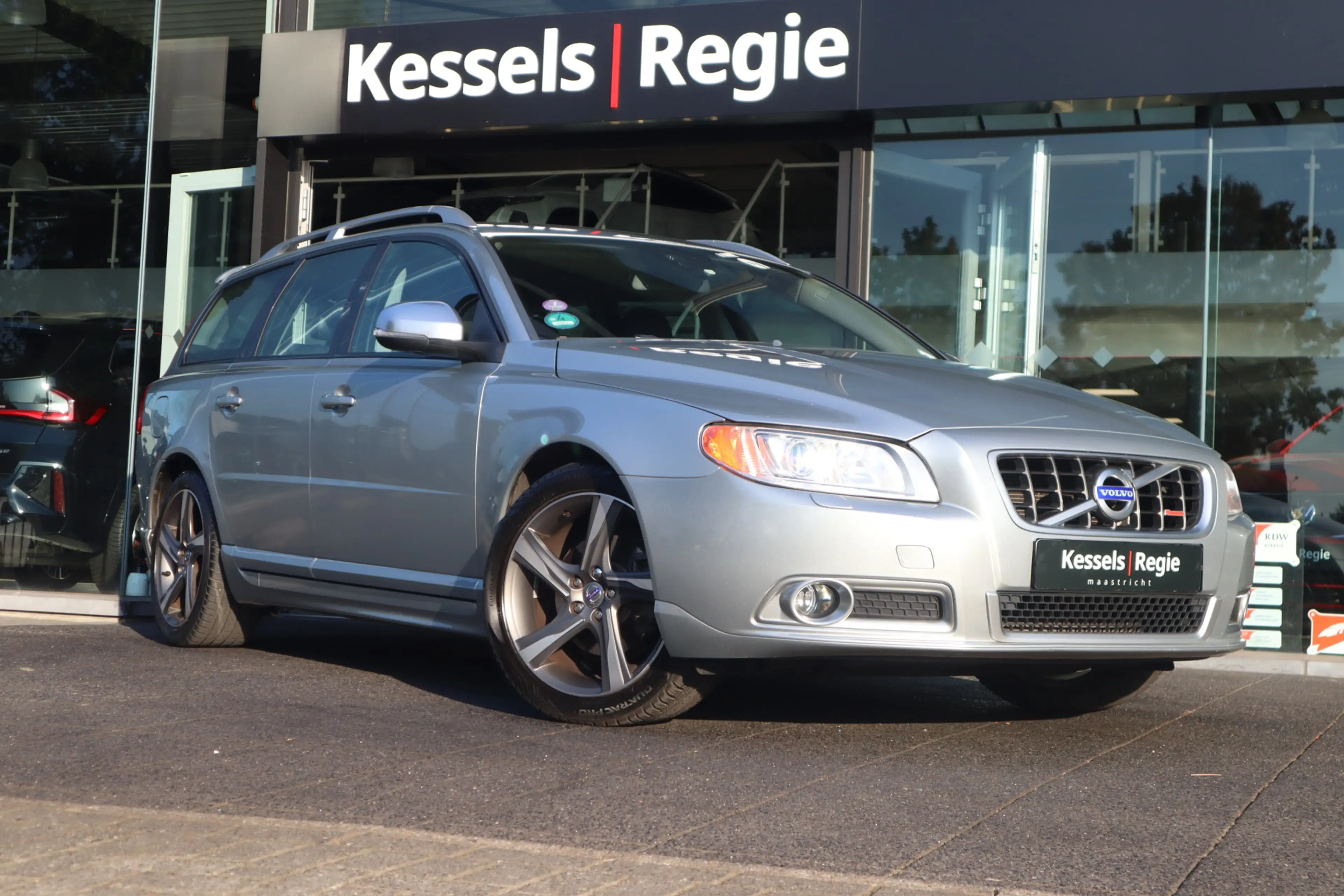 Volvo V70 1.6 T4 R-Edition | CarPlay | Stoelverwarming | Lee