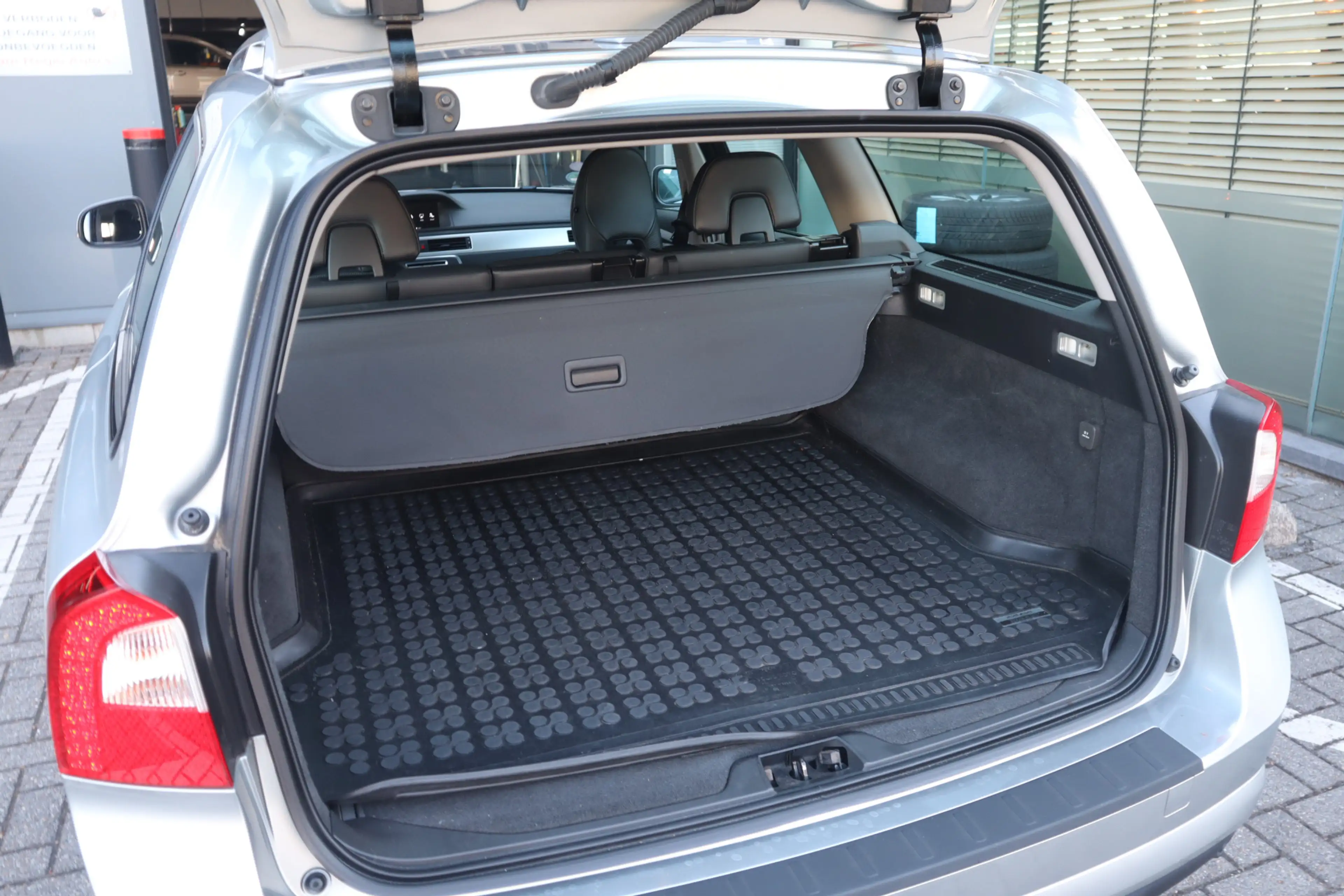 Volvo V70 1.6 T4 R-Edition | CarPlay | Stoelverwarming | Lee — photo 22