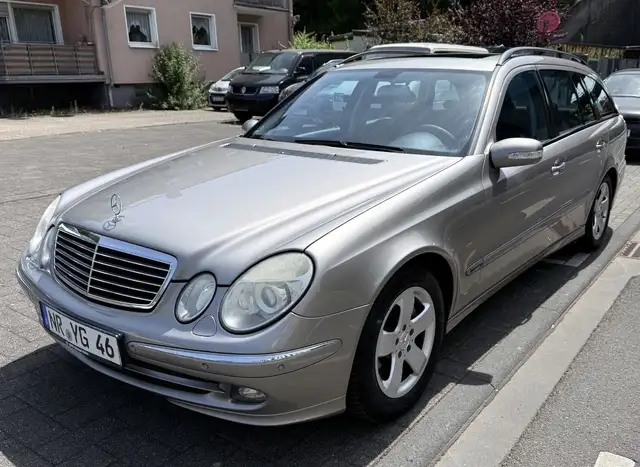 Mercedes-Benz E 280