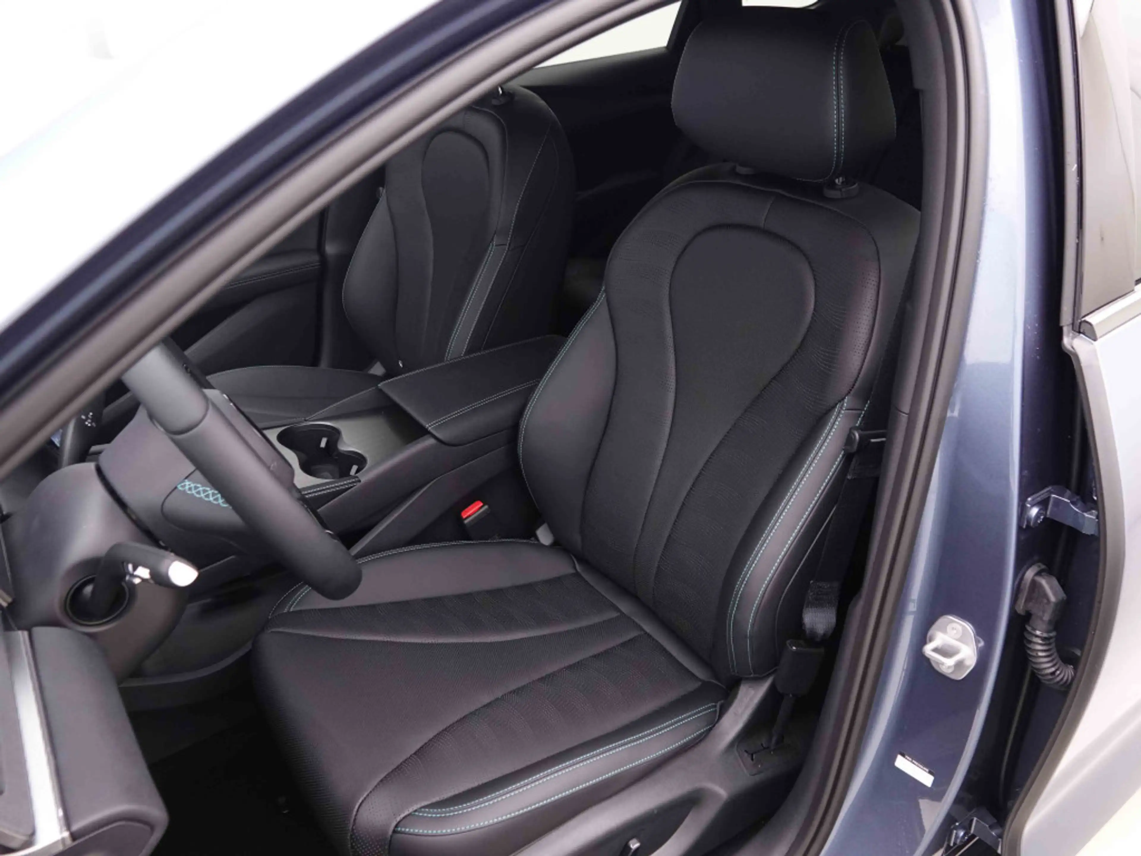 BYD Seal 6 Touring | 212 PHEV | Comfort | EV Range 100 km | Combi Range 1.450 km — photo 8