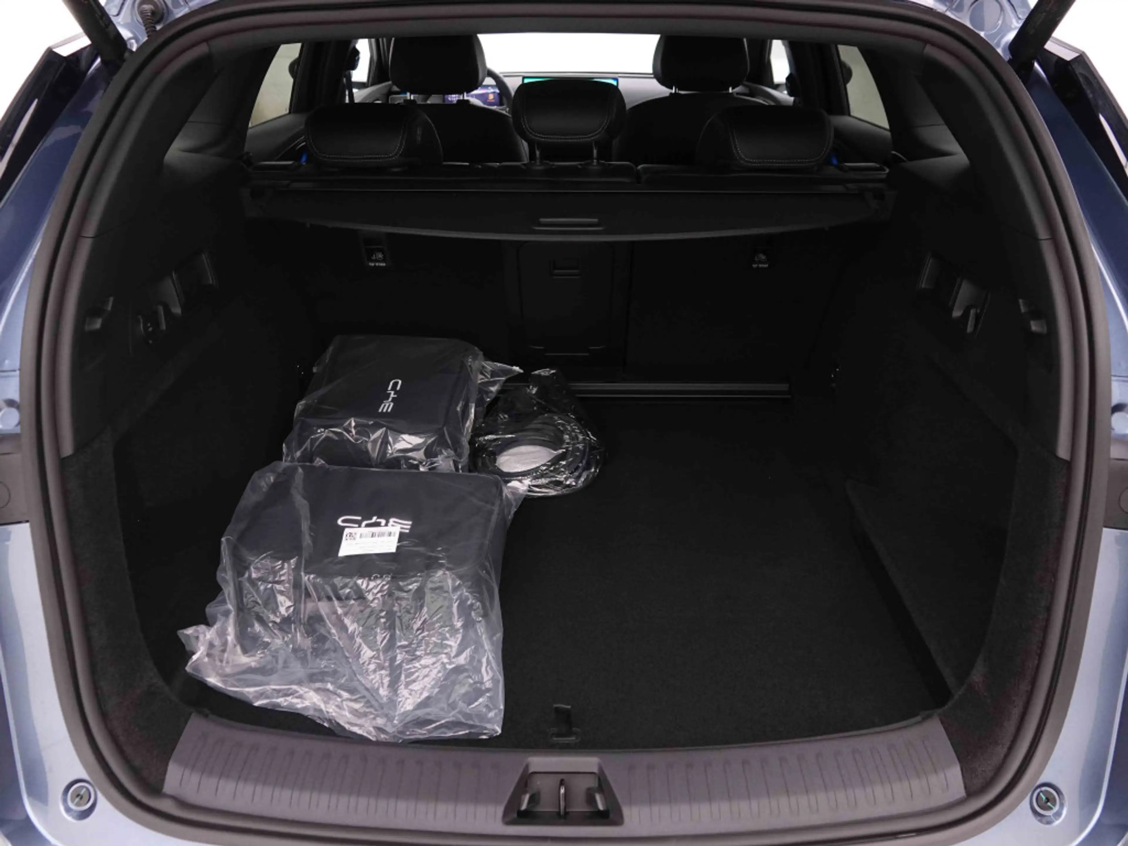 BYD Seal 6 Touring | 212 PHEV | Comfort | EV Range 100 km | Combi Range 1.450 km — photo 6