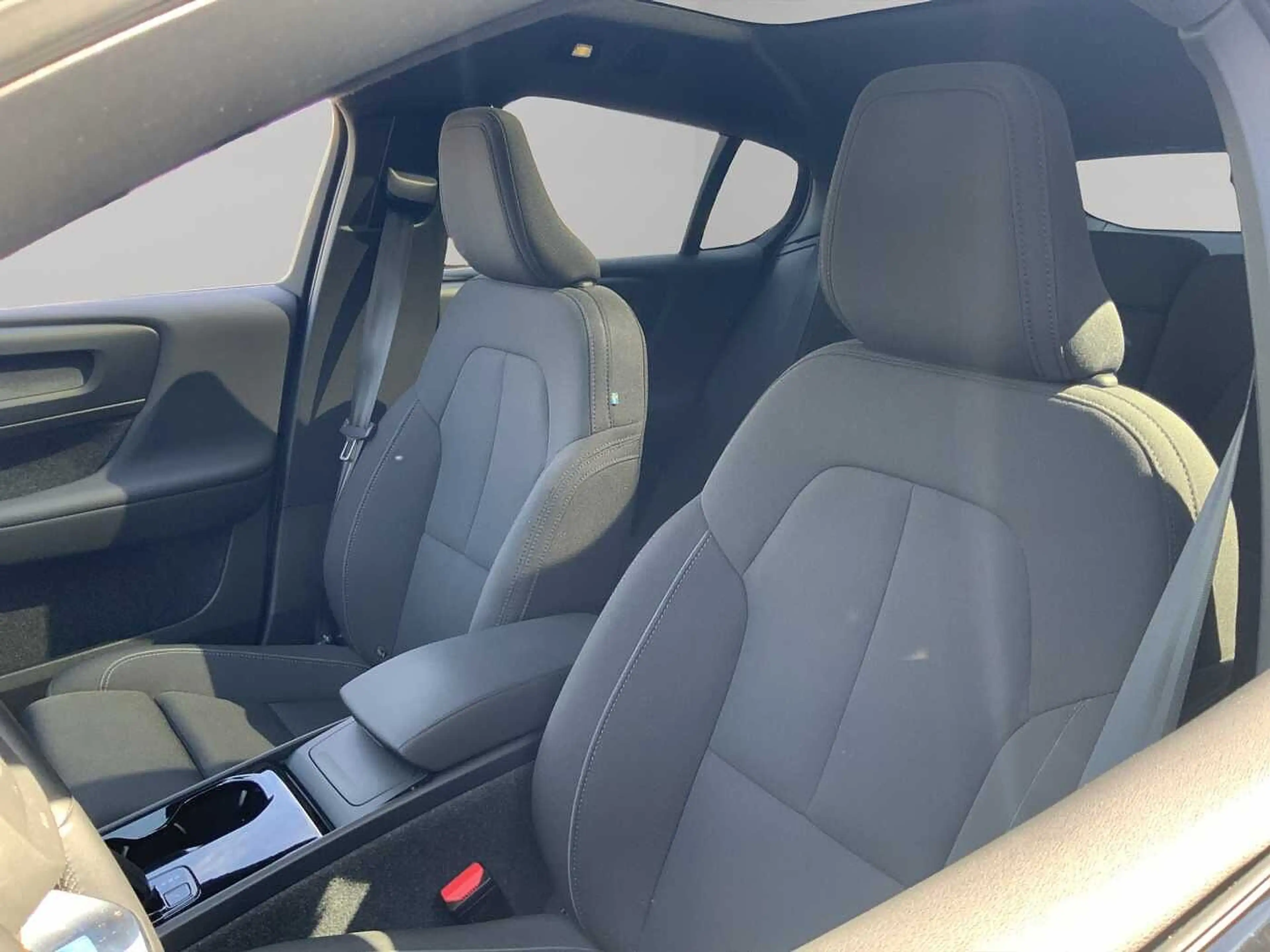 Volvo C40 Recharge Plus, Single Motor, Elektrisch + Winter P — photo 8