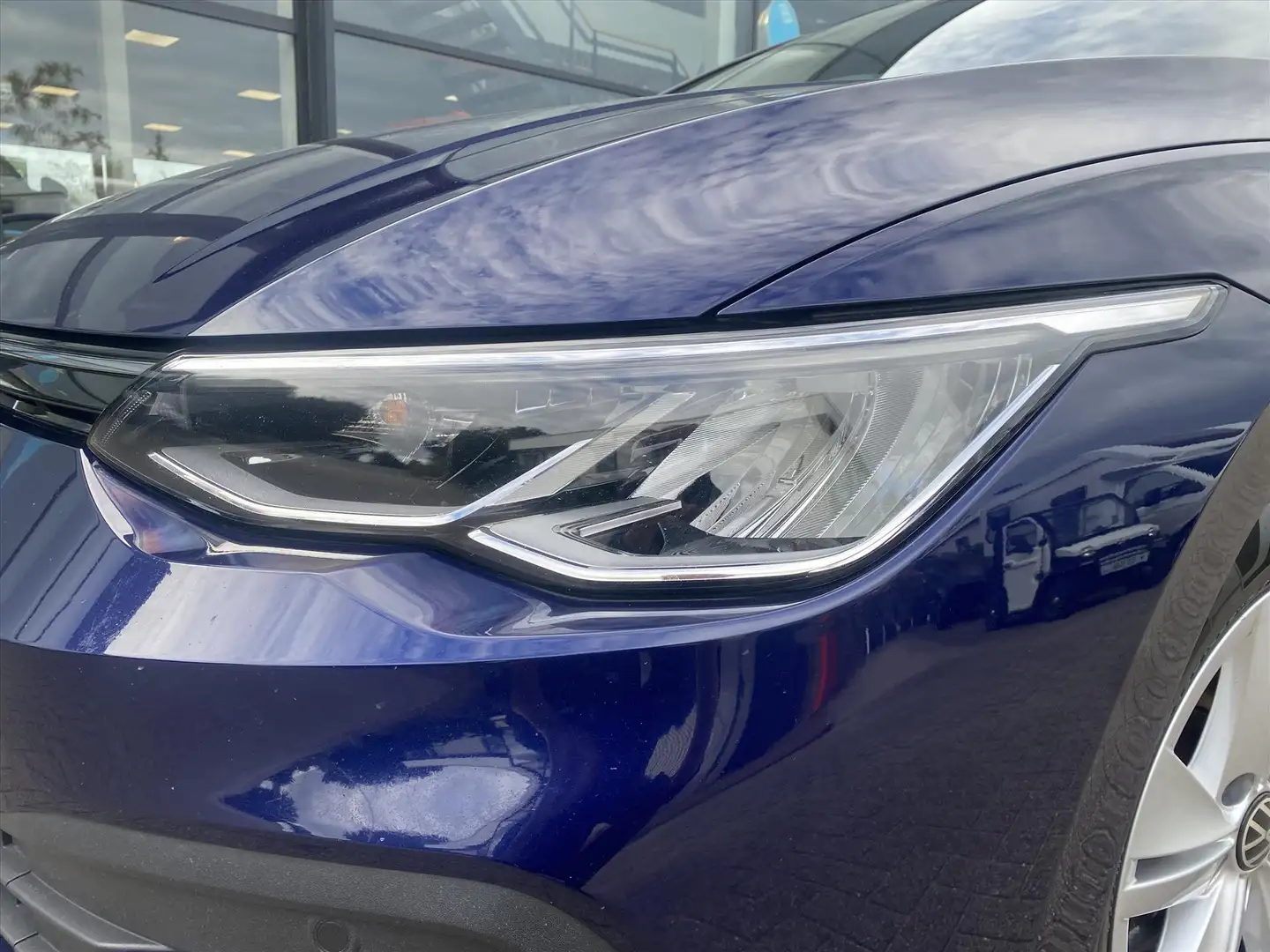 Volkswagen Golf 1.0 eTSI 110pk 7-DSG Life Business Blauw - 2