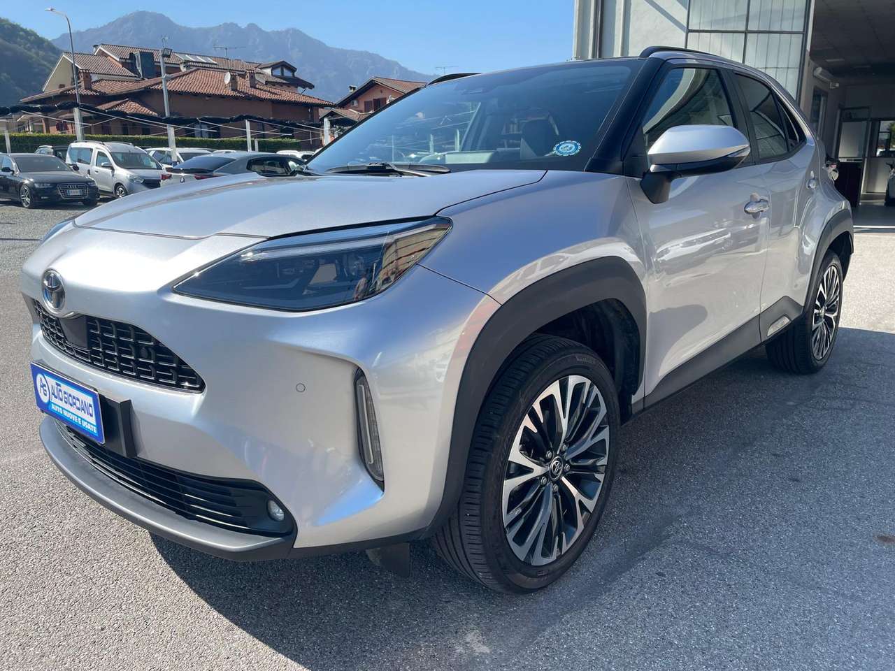 Toyota Yaris Cross 1.5 LOUNGE AWD